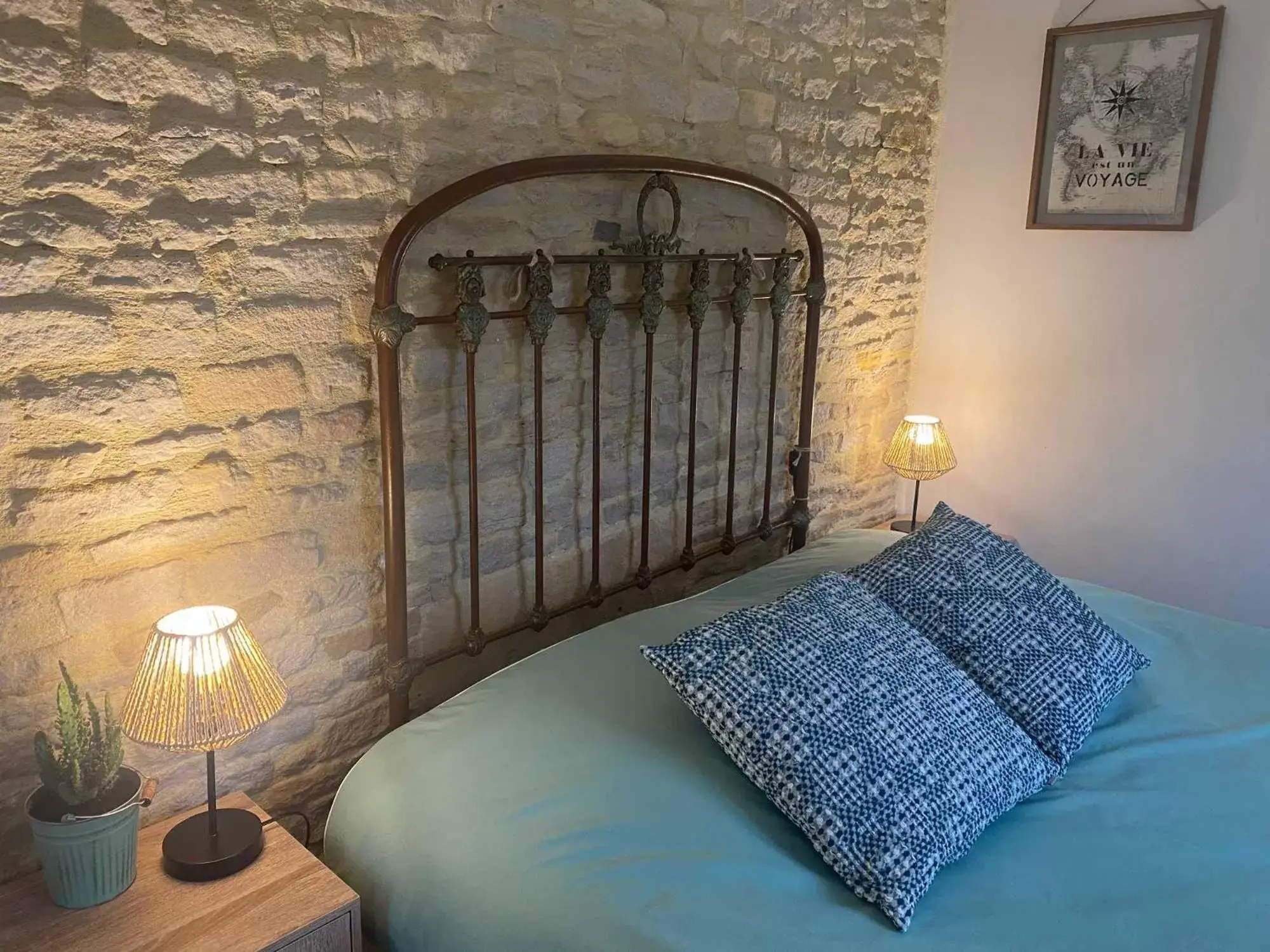 Bed in Le mas Normand