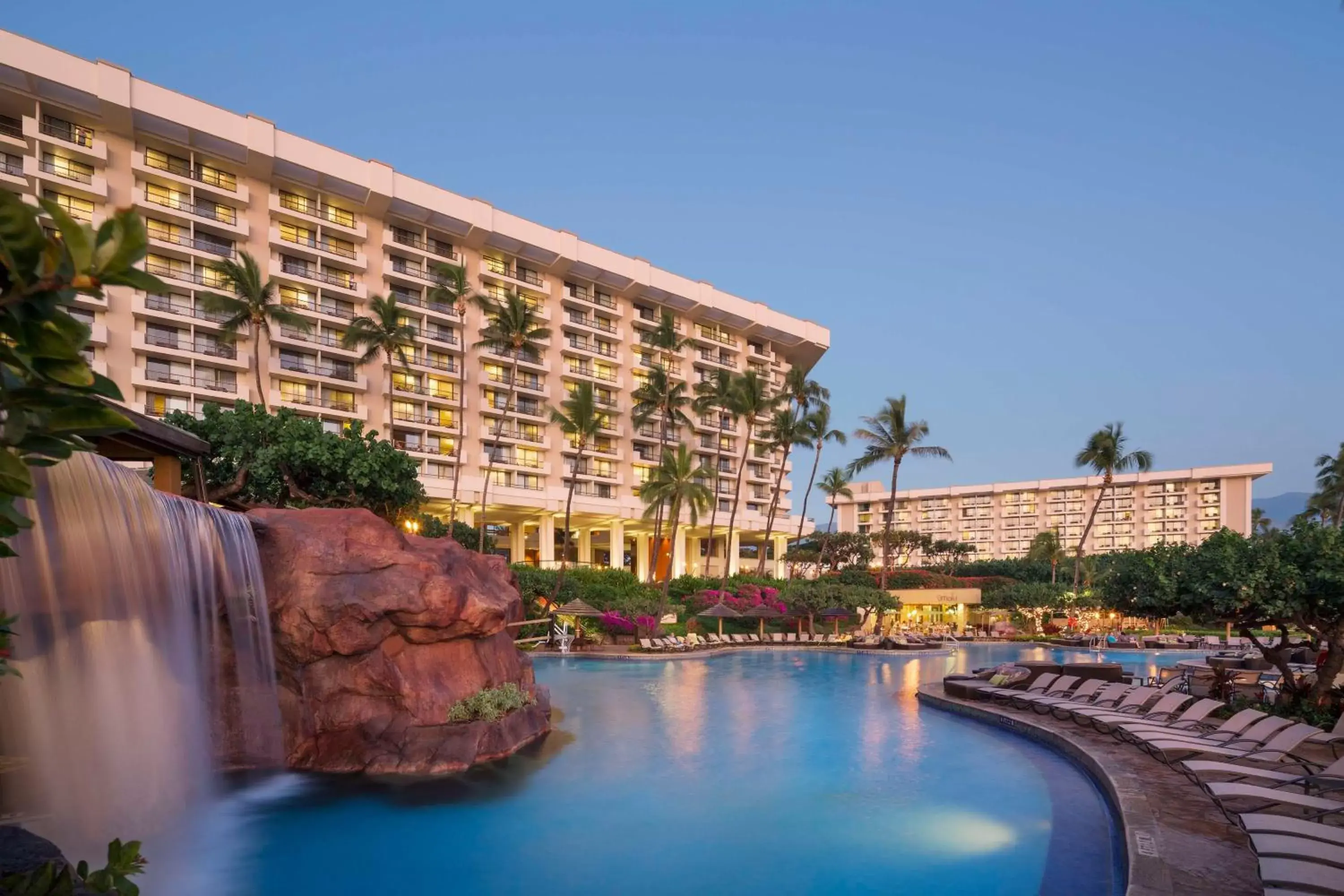 Swimming pool, Property Building in Hyatt Regency Maui Resort & Spa