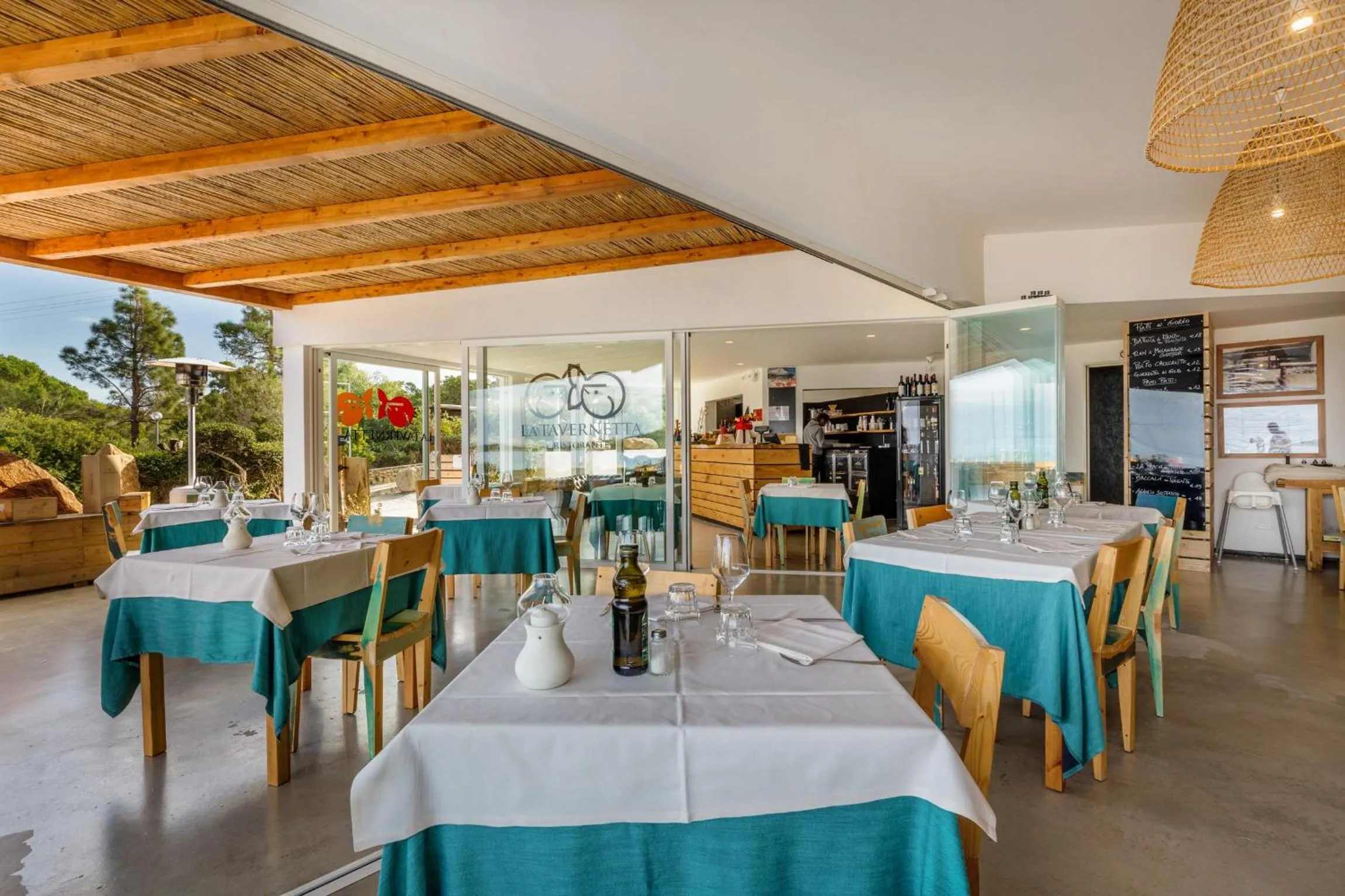 Restaurant/places to eat in Residence Hotel Lu Nibareddu