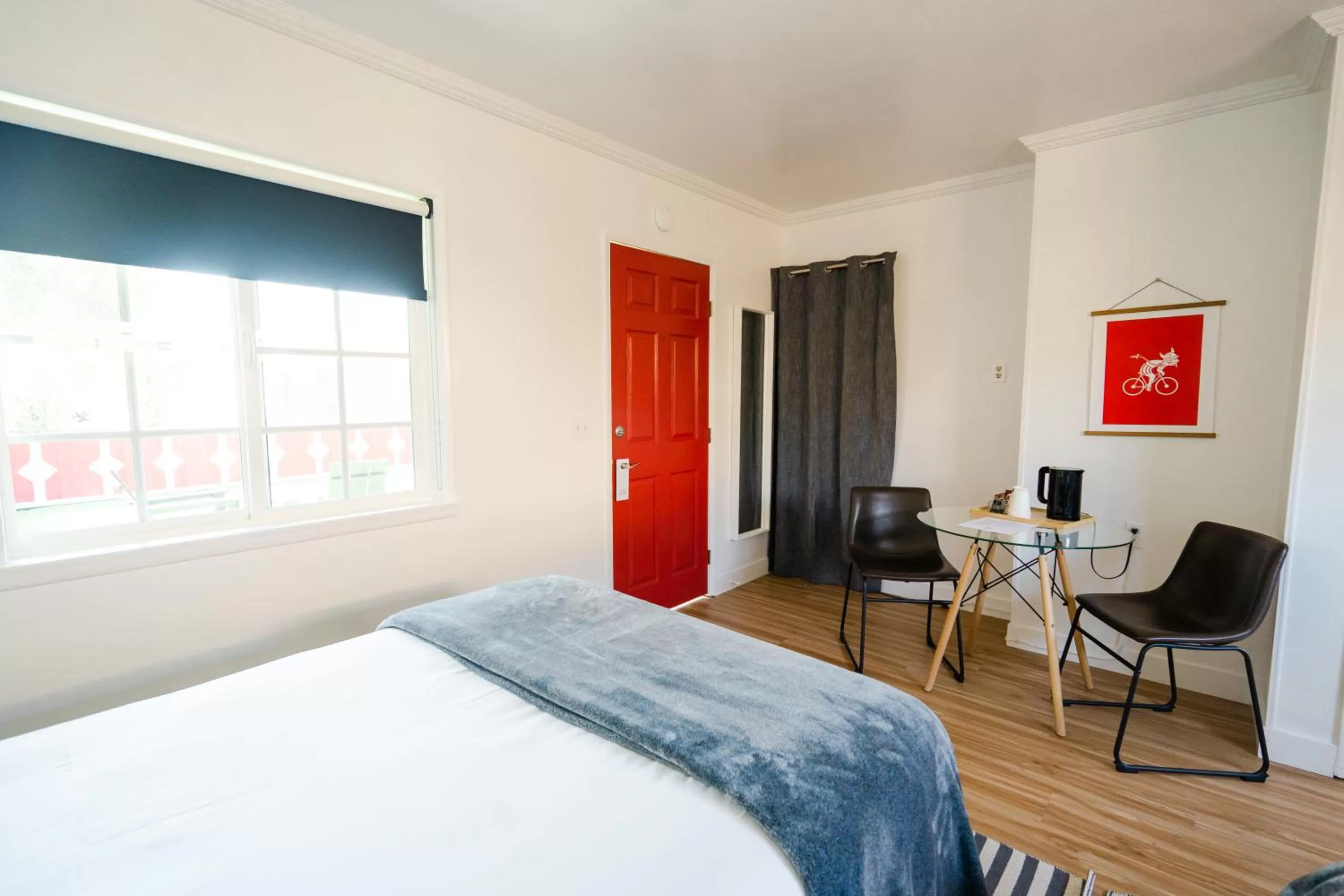 Bedroom, Bed in Viking Inn