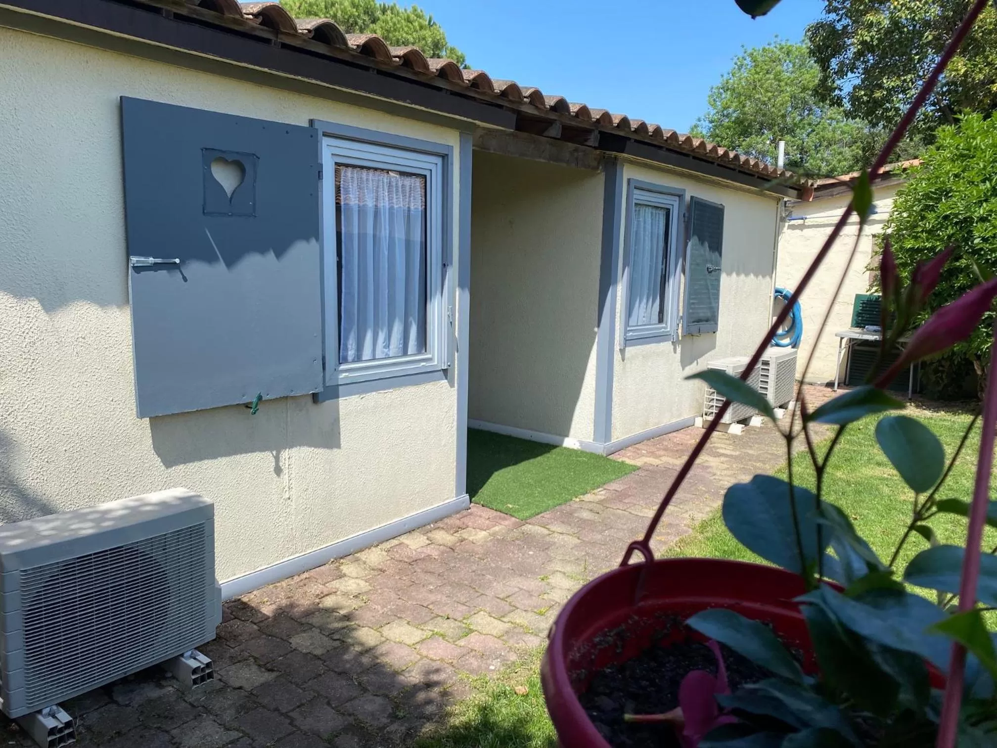 Garden view in Hostellerie De La Source