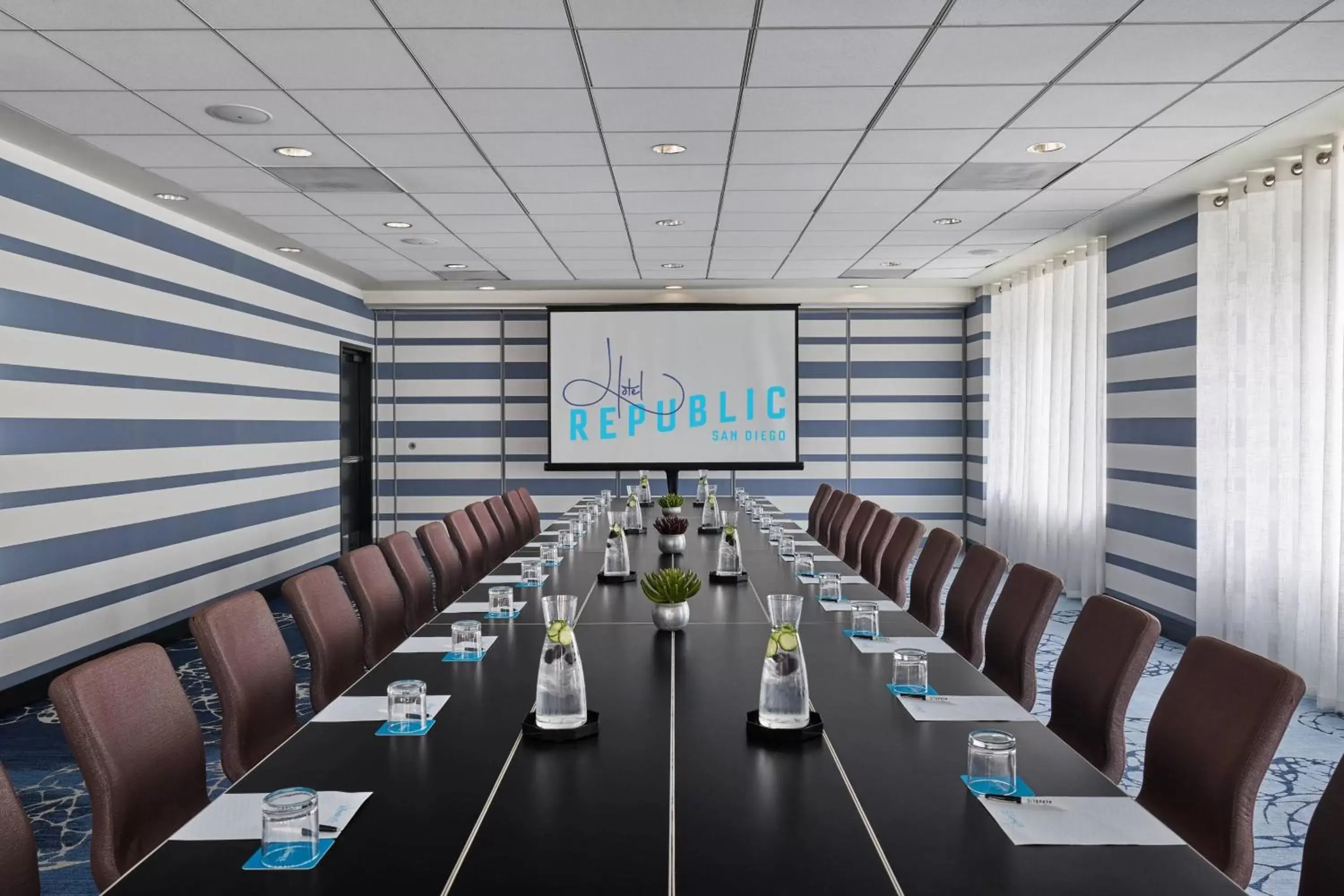 Meeting/conference room in Hotel Republic San Diego, Autograph Collection