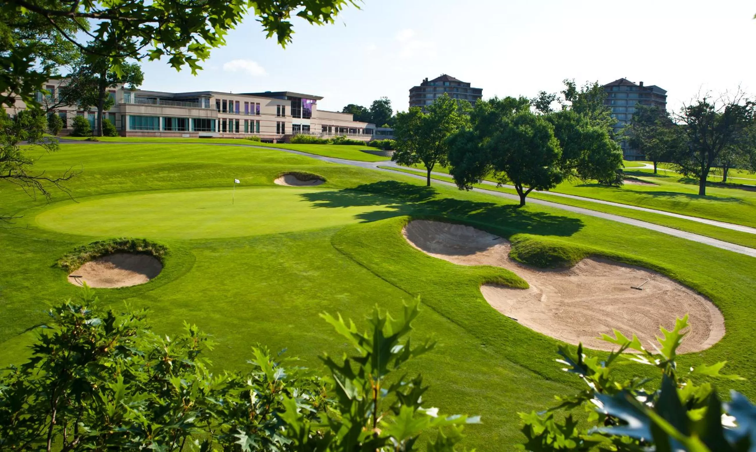 Golfcourse in Eaglewood Resort & Spa