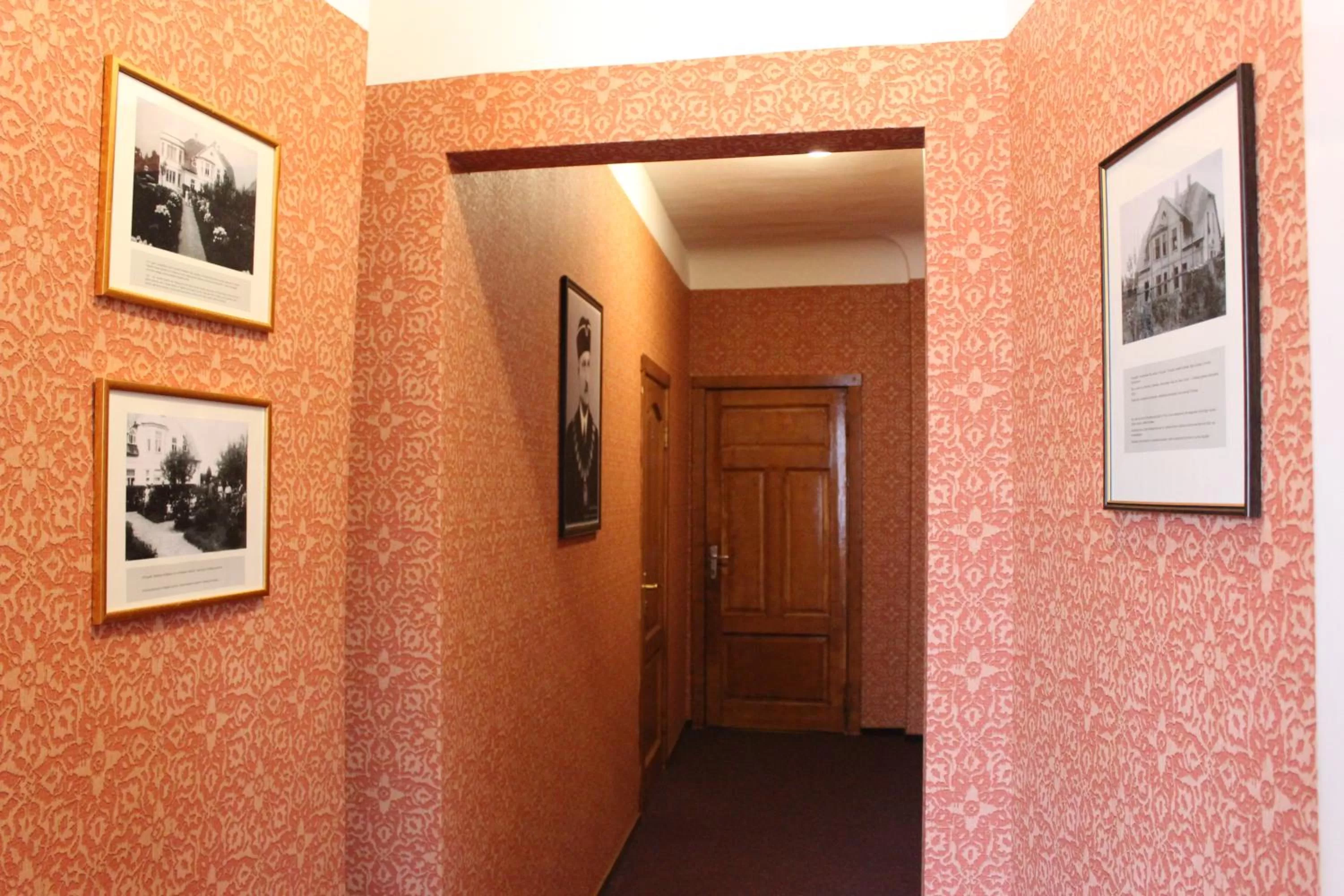 Floor plan in City Center Kaķis B&B