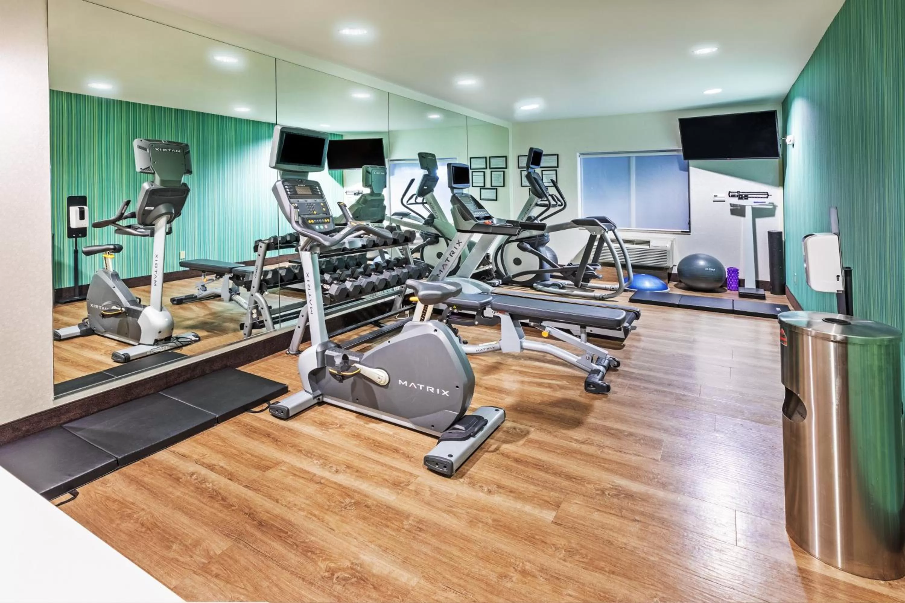 Fitness centre/facilities in Holiday Inn Express & Suites Lafayette South by IHG