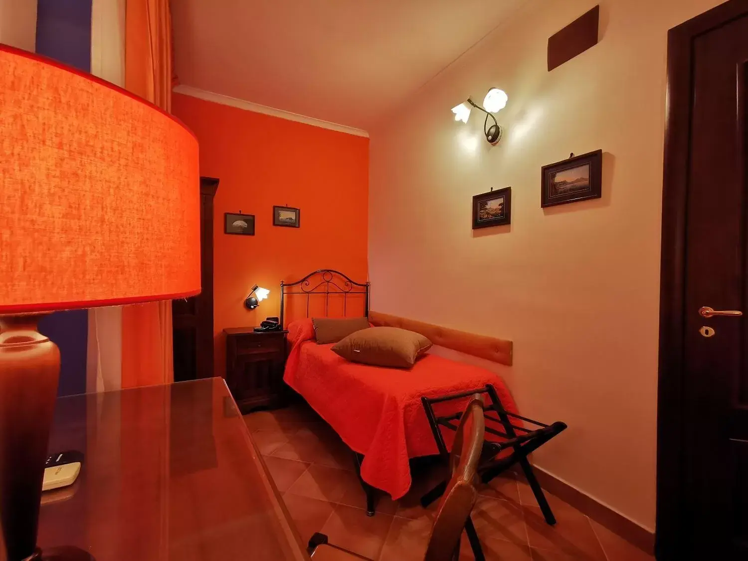 Bedroom in Hotel Neapolis
