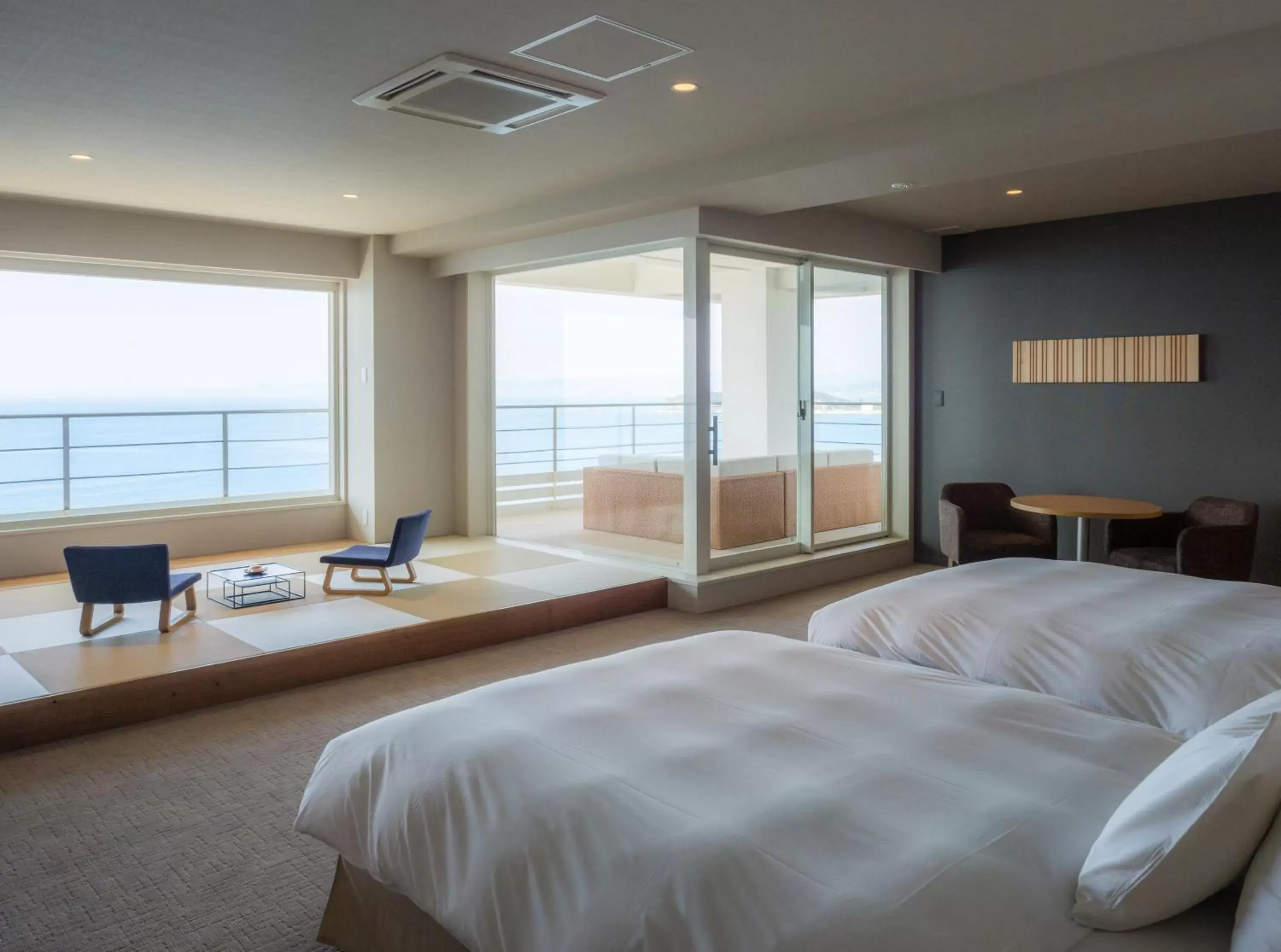 Sea view, Bed in Shirahama Key Terrace Hotel Seamore Sea view, Bed in Shirahama Key Terrace Hotel Seamore