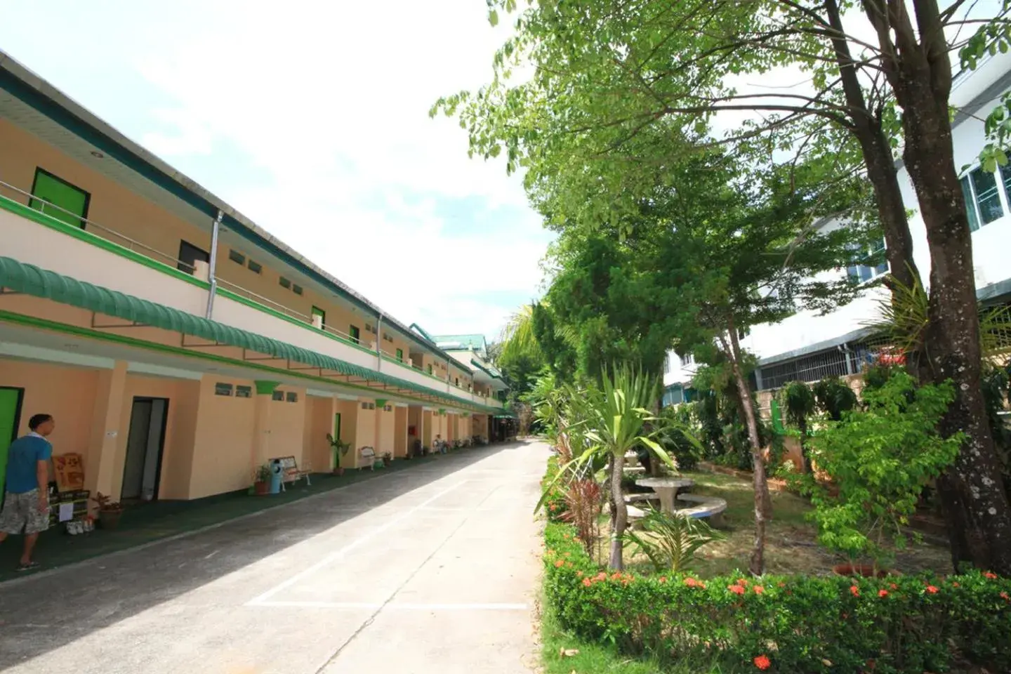 Garden, Property Building in J.Holiday Inn Krabi
