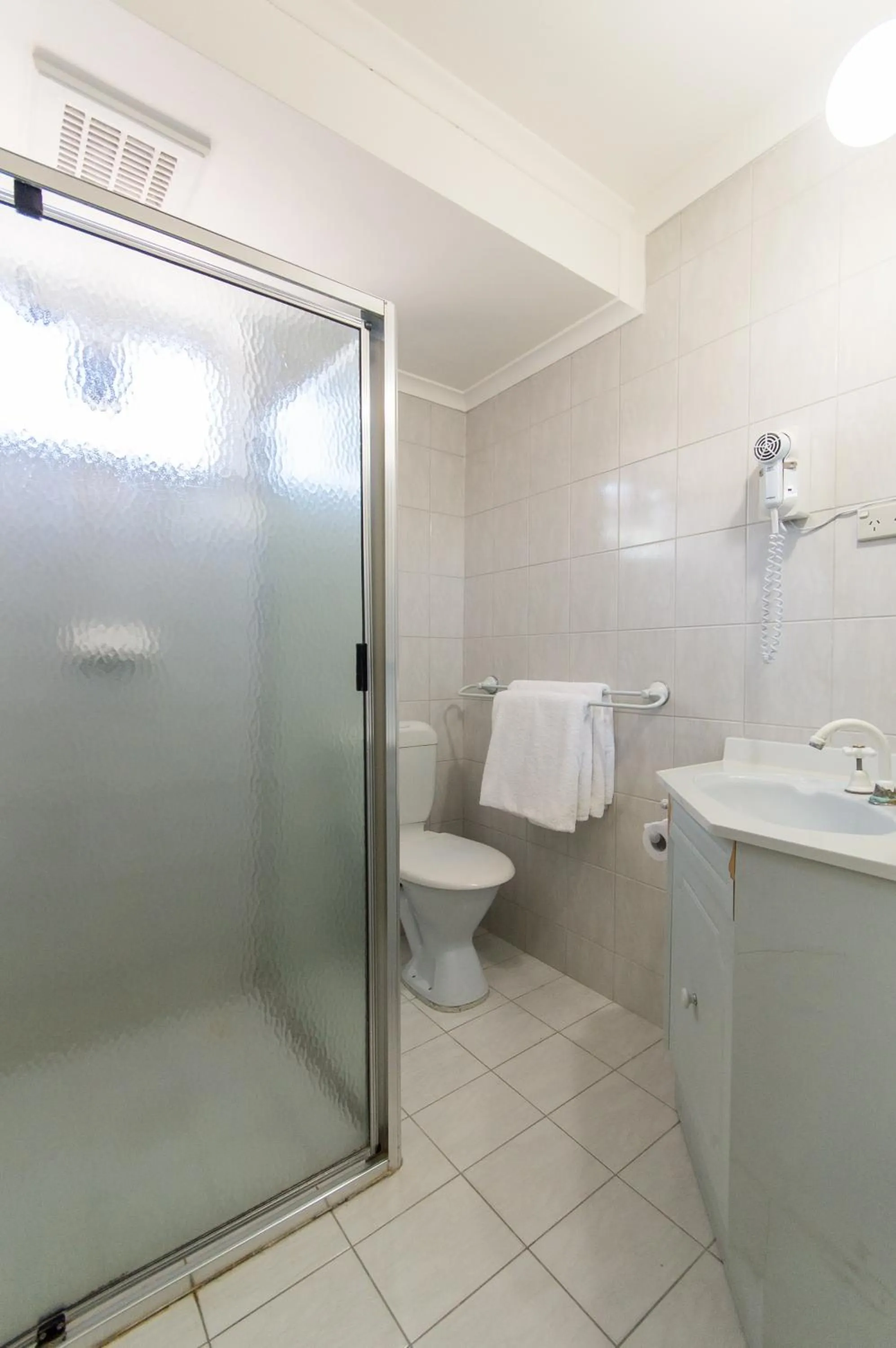 Standard Queen Room in Adelaide Royal Coach