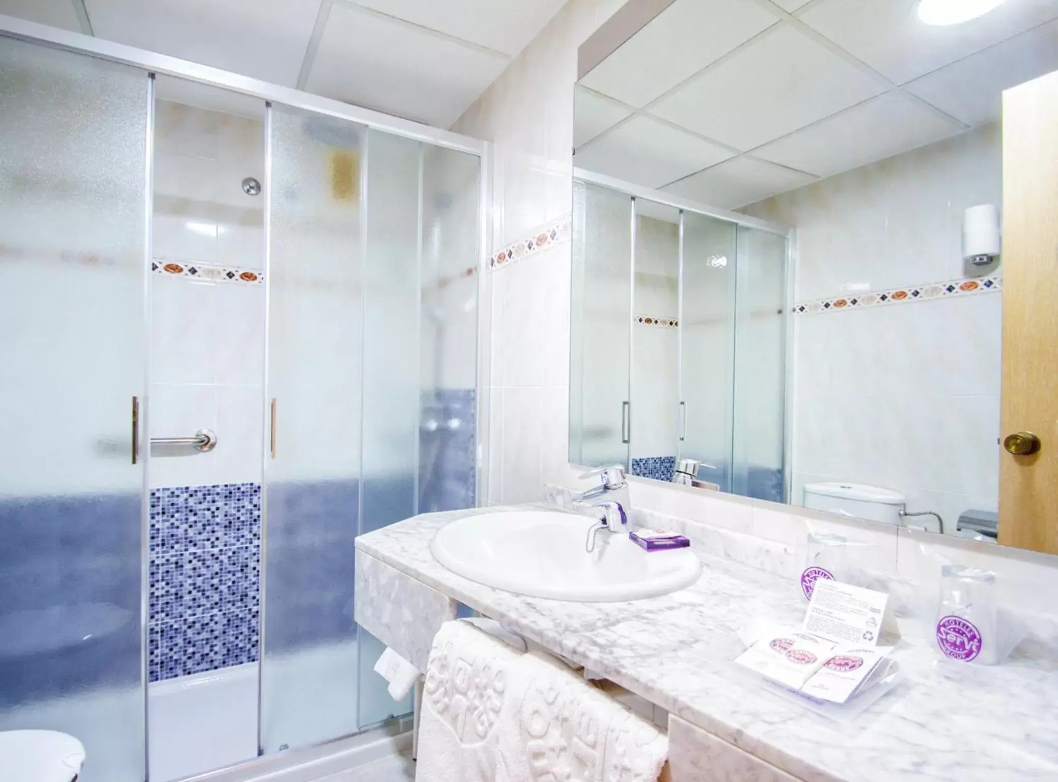Bathroom in Hotel Servigroup Rialto