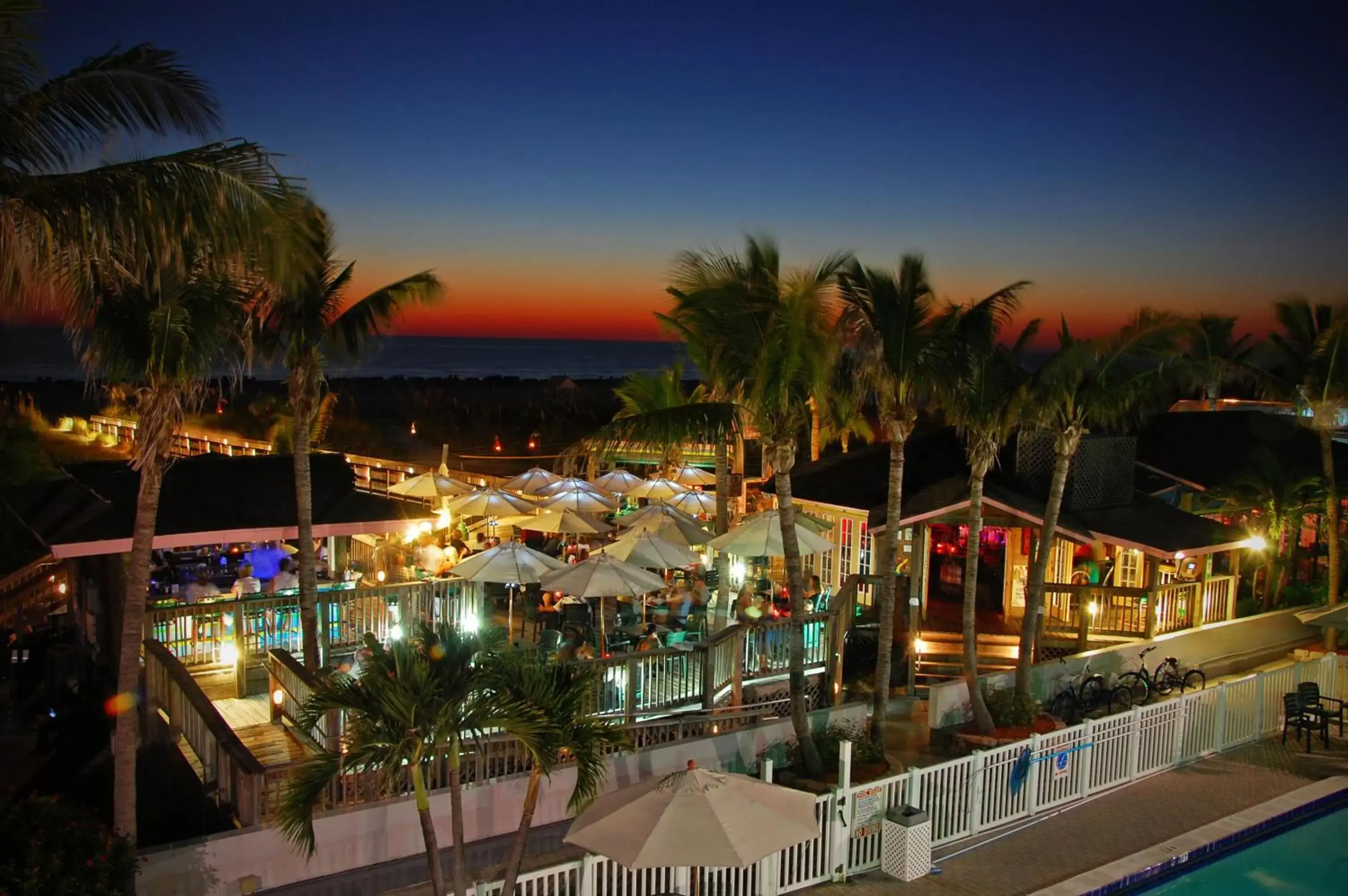 Restaurant/places to eat, Pool View in The Beachcomber St. Pete Beach Resort & Hotel