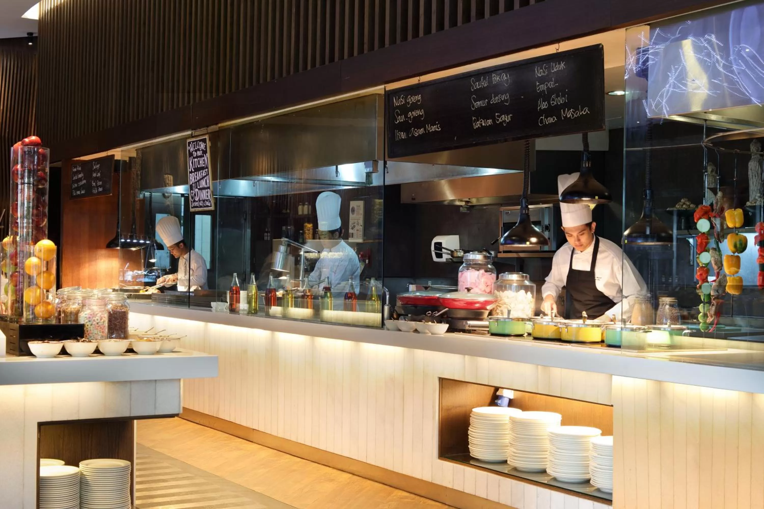 Restaurant/places to eat in AYANA Midplaza JAKARTA