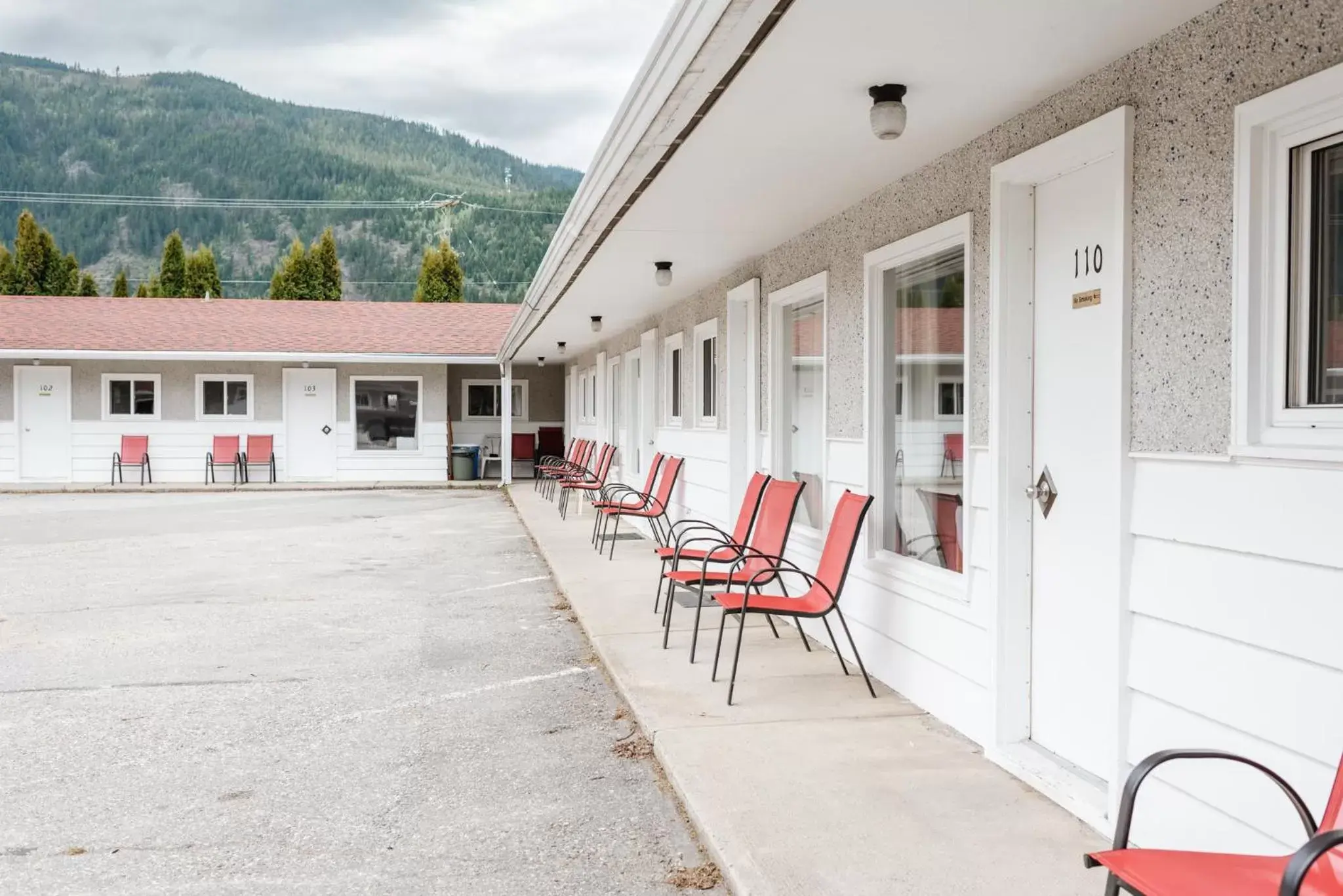 Patio in Paradise Motel