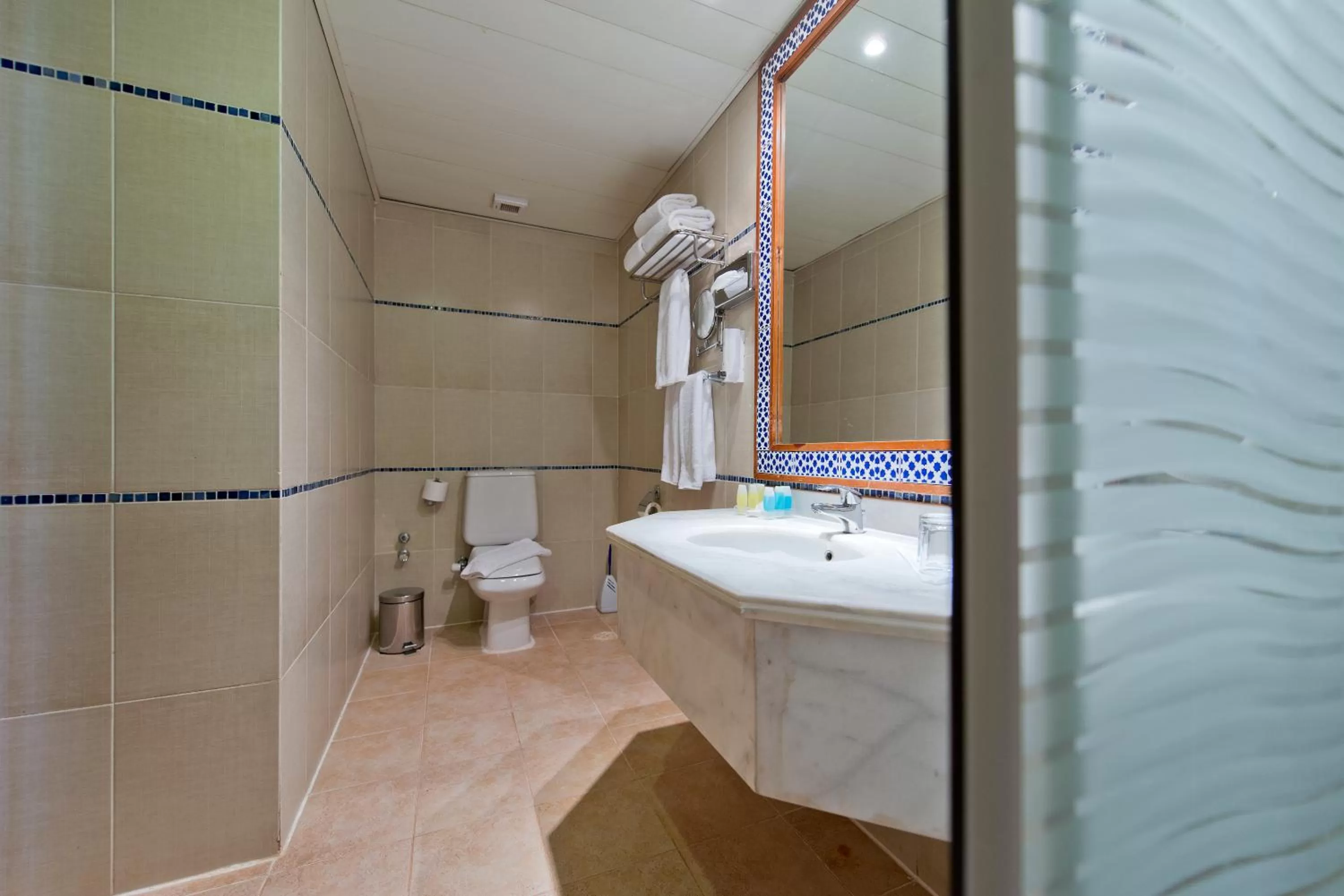 Bathroom in Amphoras Blu Ultra-AI Adults Friendly