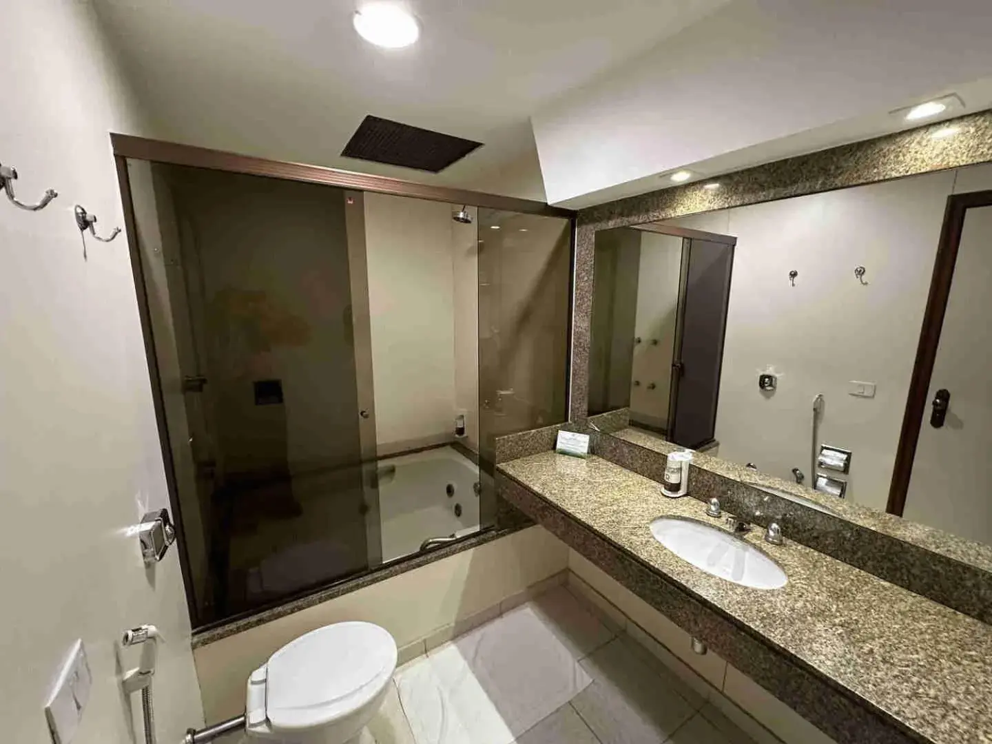 Bath, Bathroom in Riale Imperial Flamengo