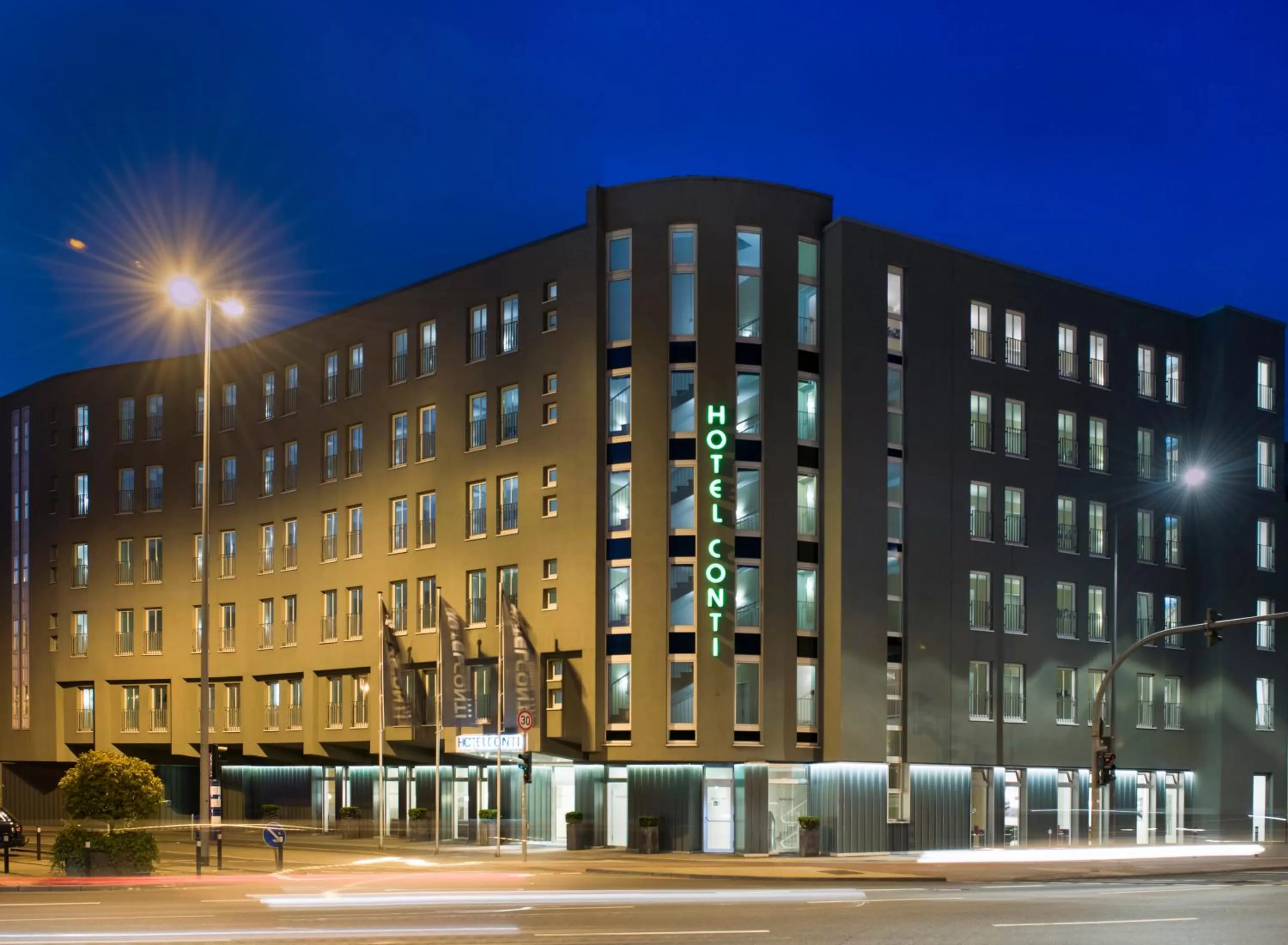 Facade/entrance in Hotel Conti Duisburg - Partner of SORAT Hotels