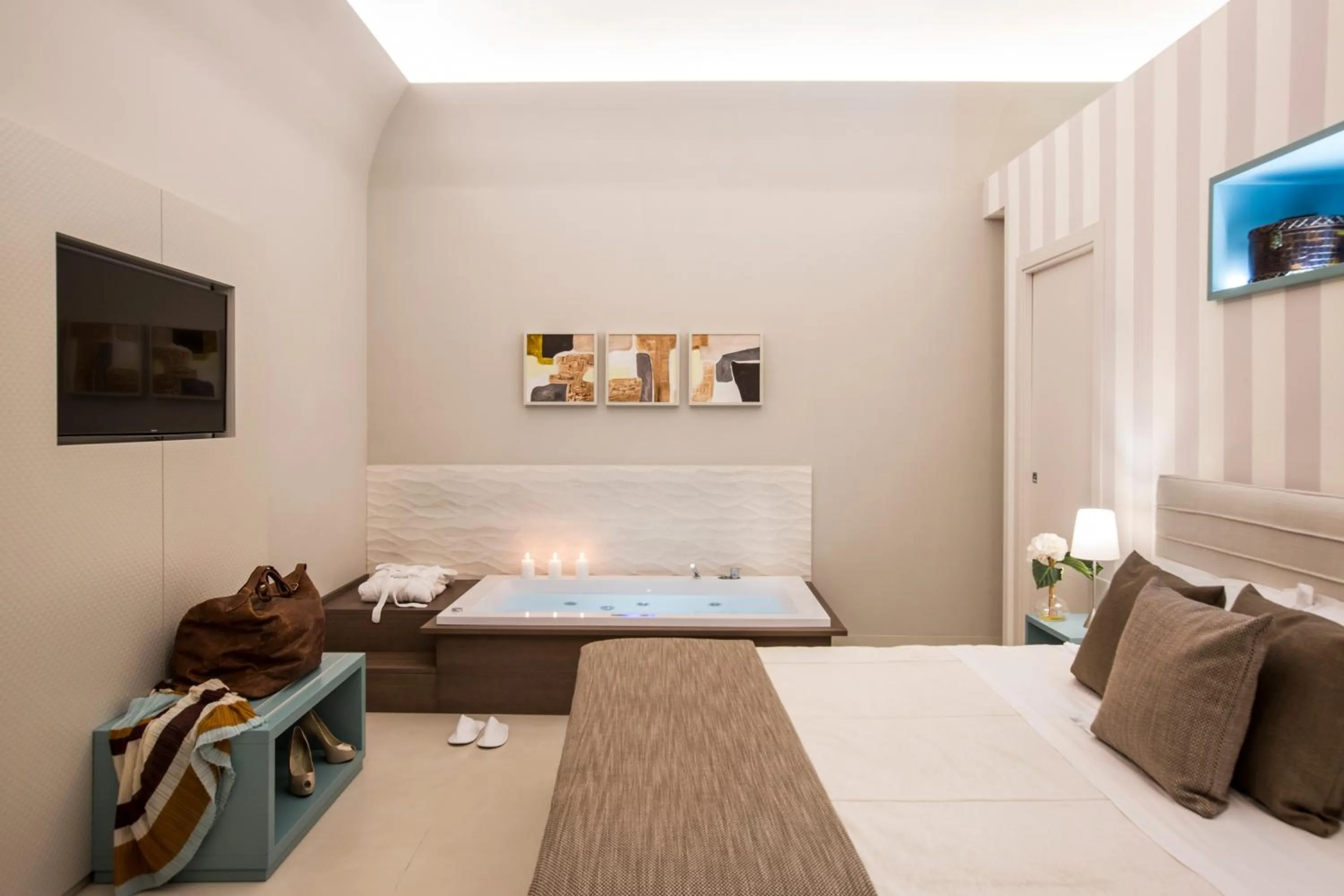 Shower, Bed in Villa Gervasio Rooms