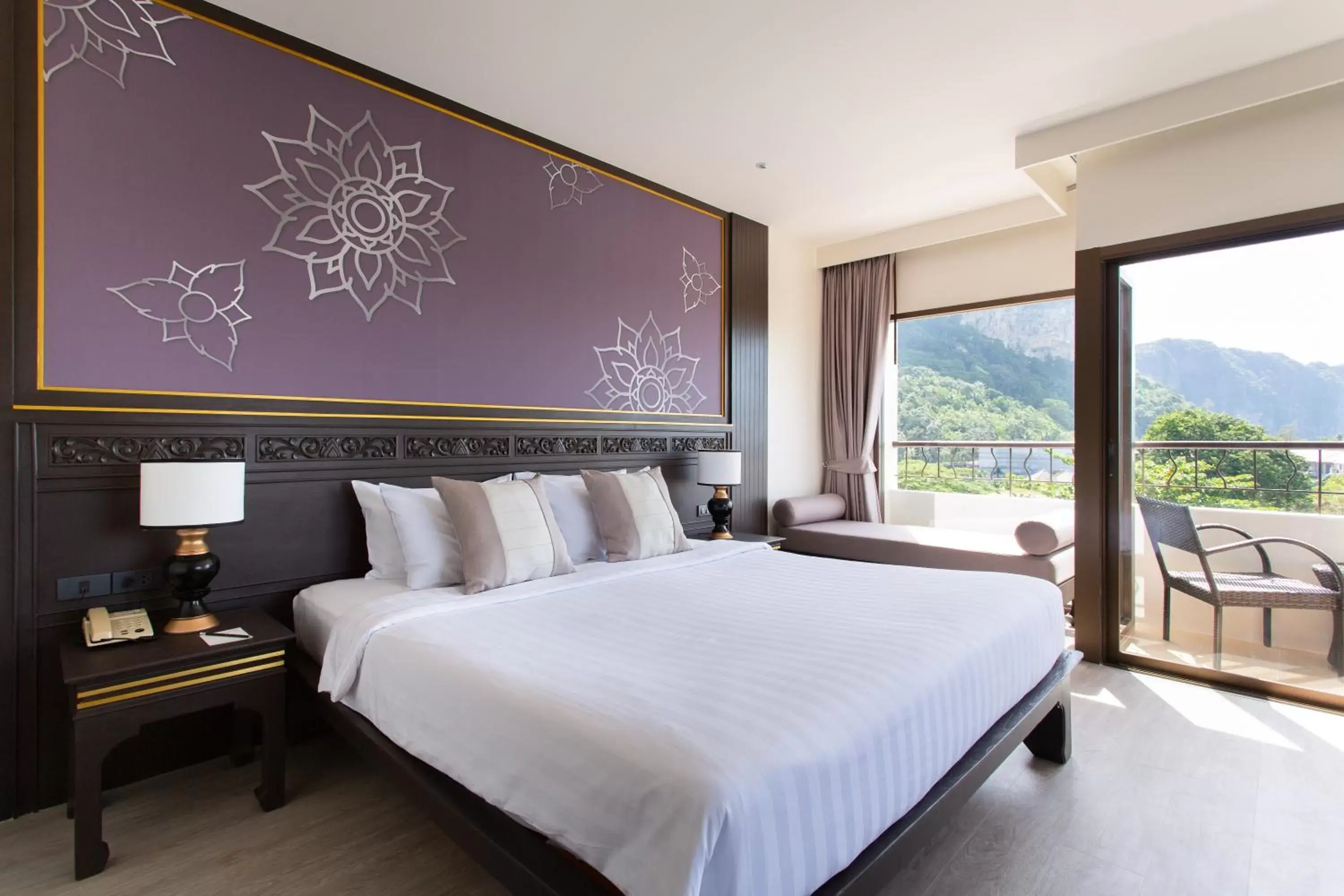 Bedroom, Bed in Krabi Heritage Hotel - SHA Extra Plus