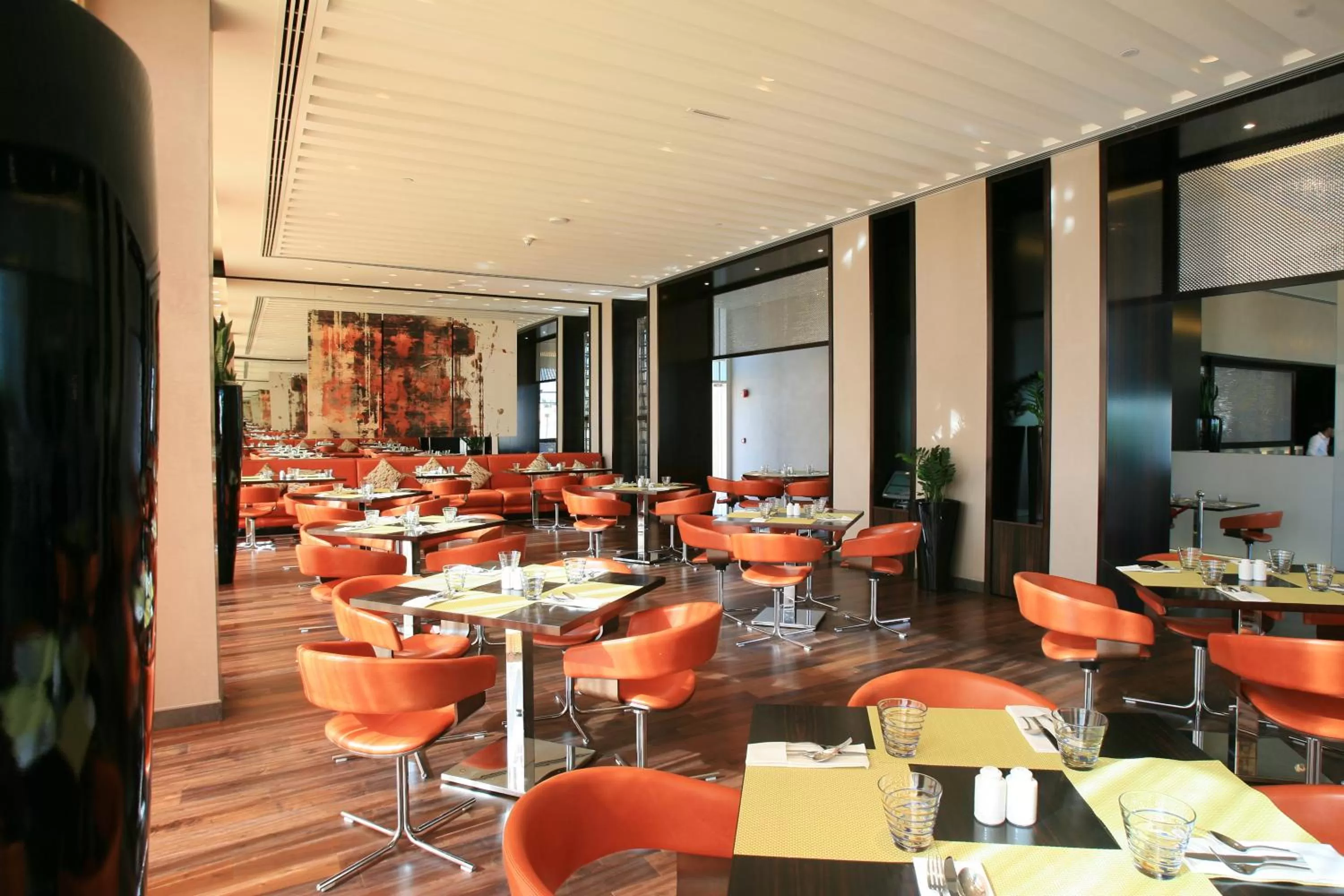 Restaurant/places to eat in Centro Yas Island-by Rotana