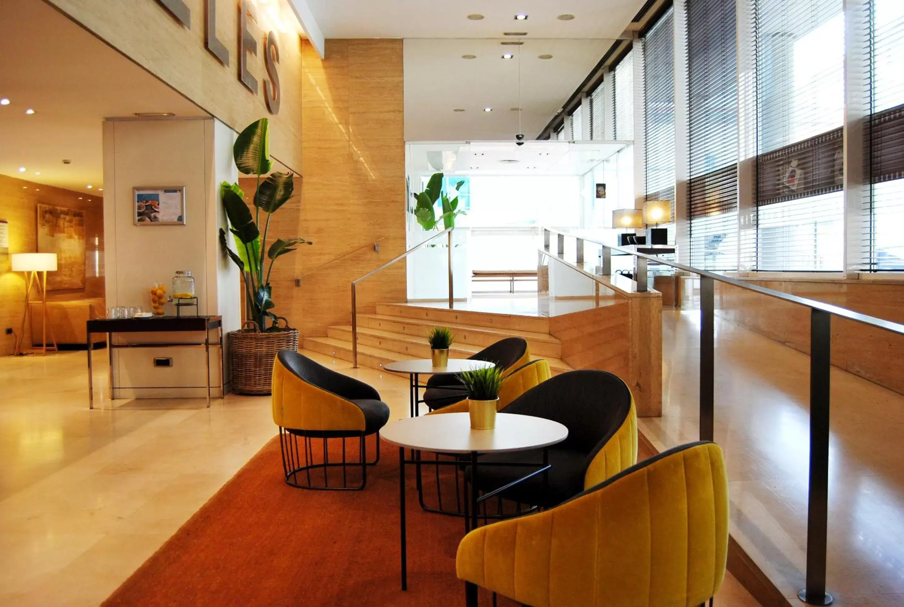 Lobby or reception, Dining Area in Zenit Coruña