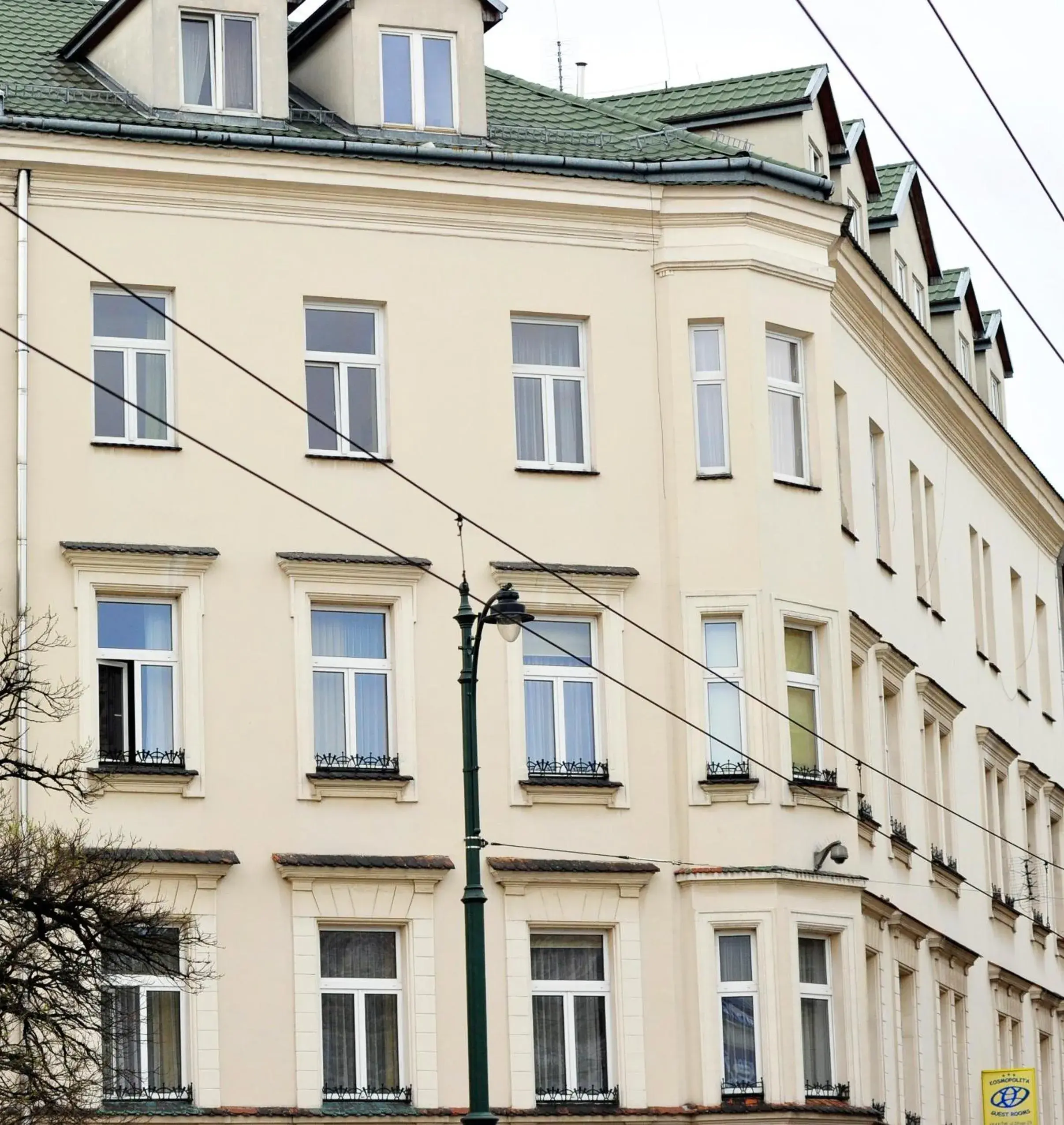 Property building in Kosmopolita Apartments Property building in Kosmopolita Apartments