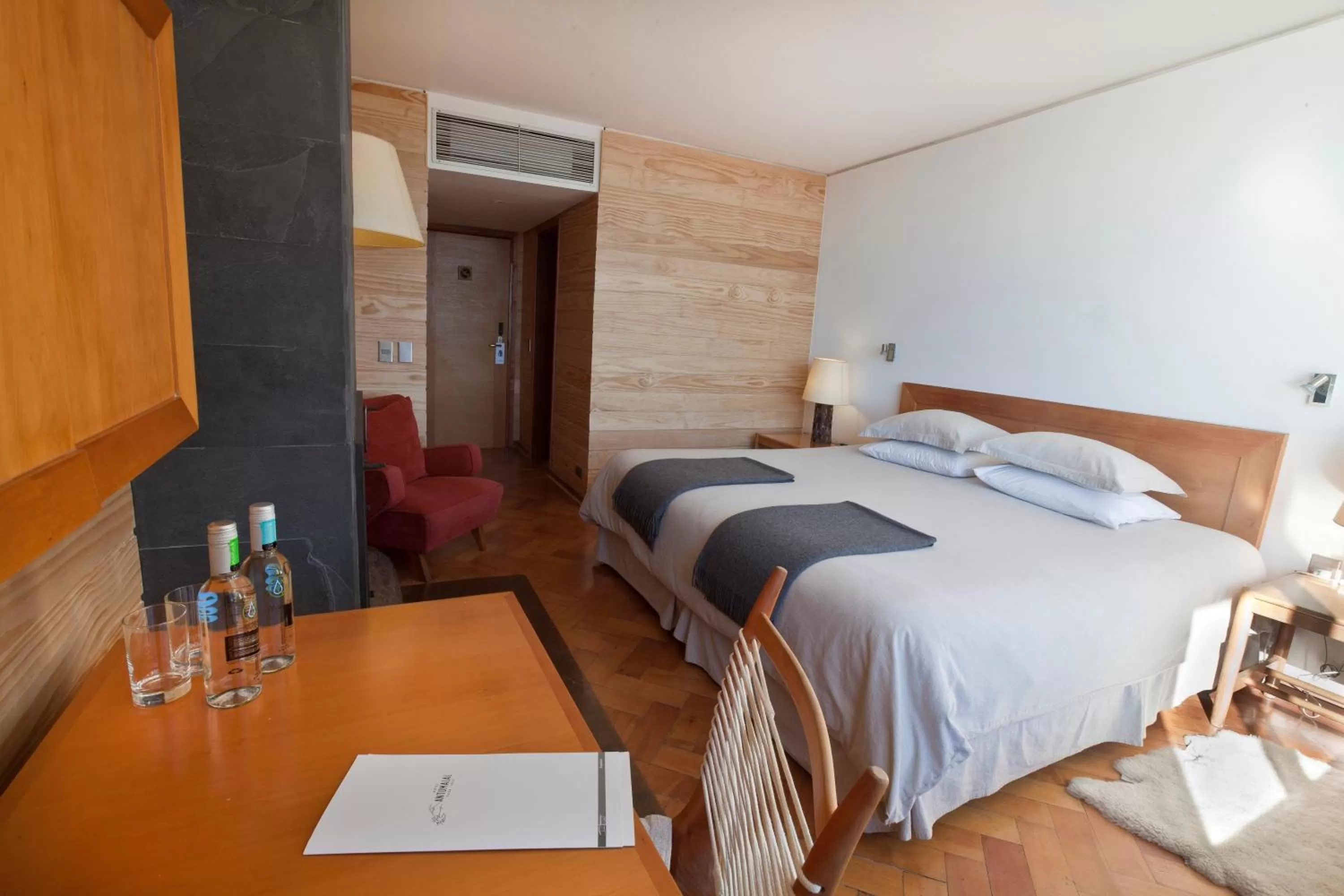 Photo of the whole room, Bed in Hotel Antumalal