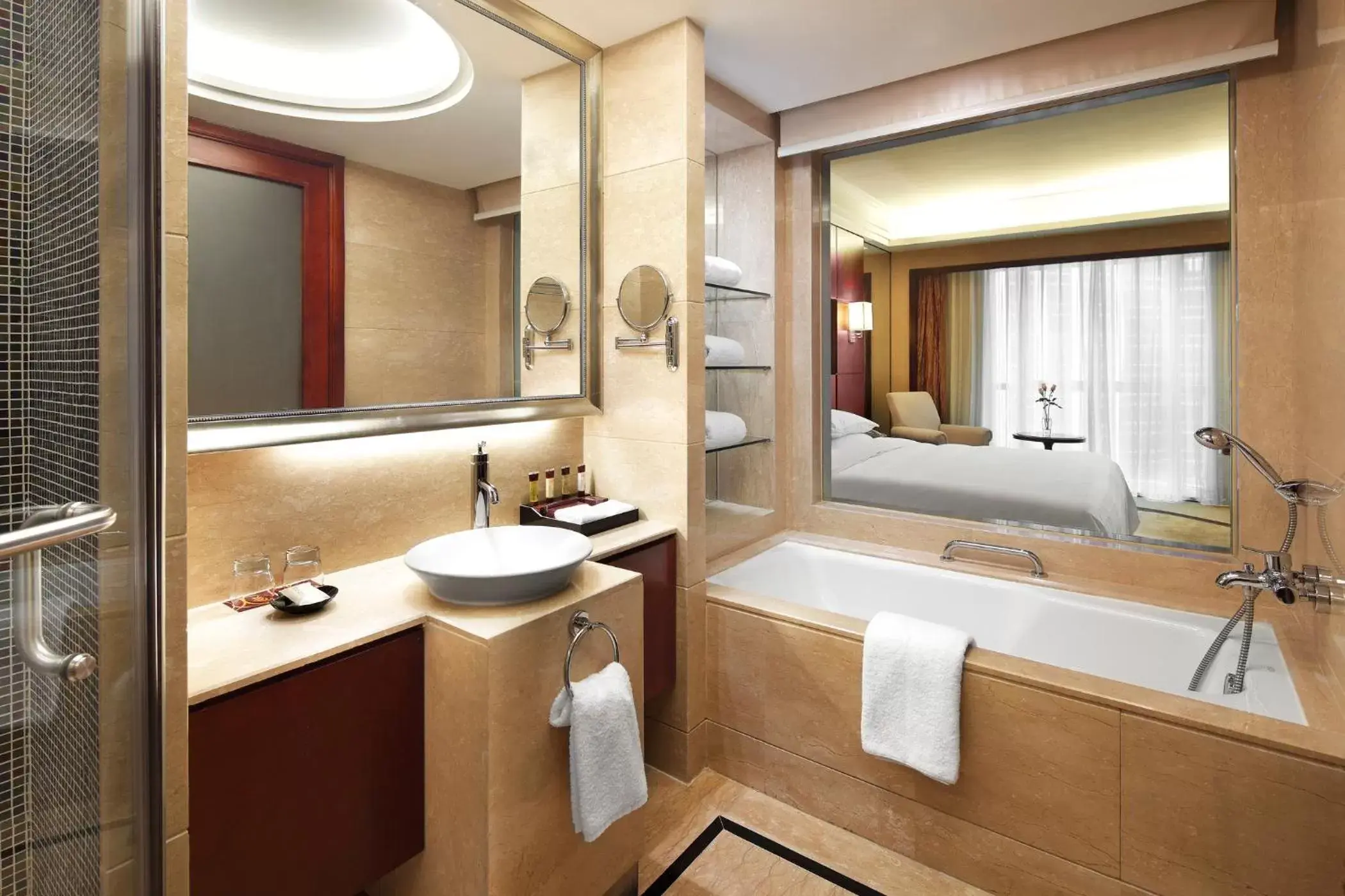 Bathroom in Sheraton Shenzhen Futian Hotel