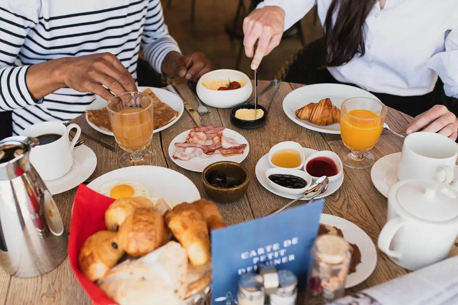 Breakfast in Hostellerie de la Pointe Saint-Mathieu - SPA & Restaurant