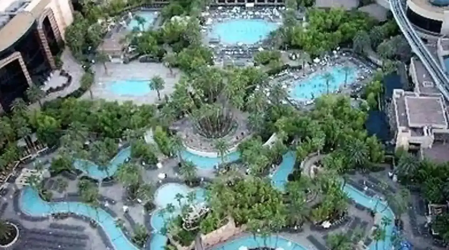 Bird's-eye View in MGM Signature by FantasticStay
