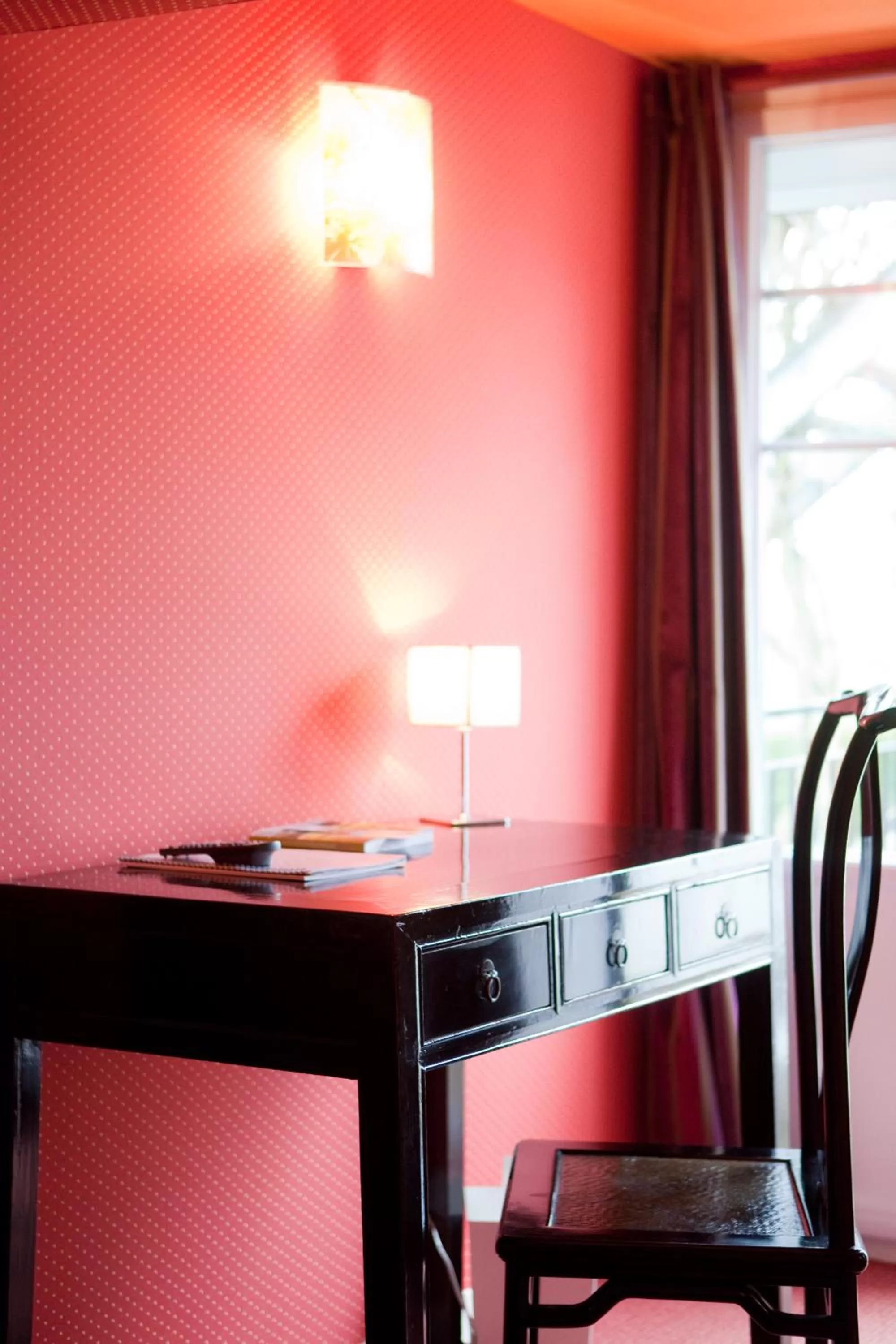 Two-Bedroom Suite in Logis hôtel Restaurant Le Faisan Dore