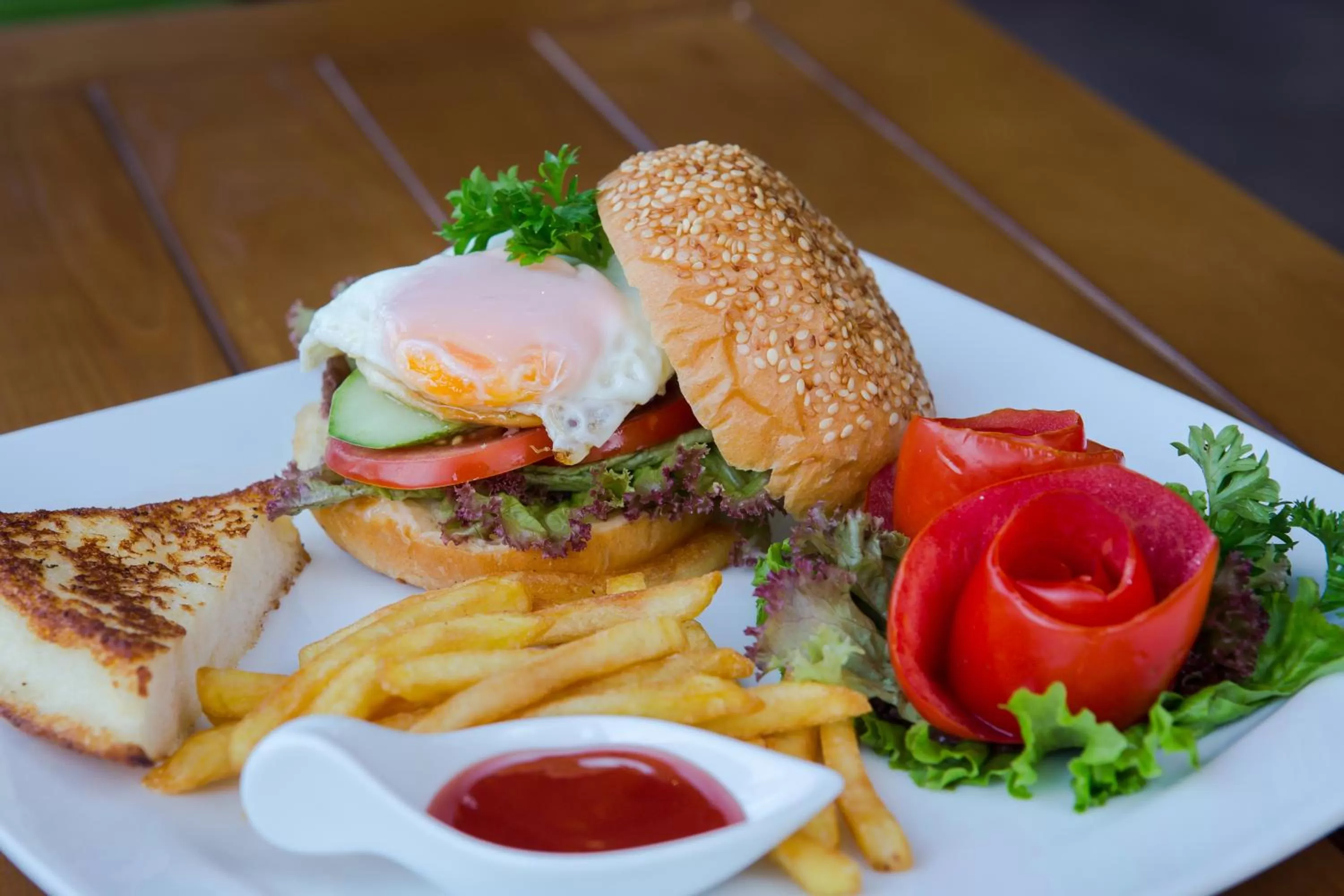 Food and drinks in Hanoi La Selva Hotel