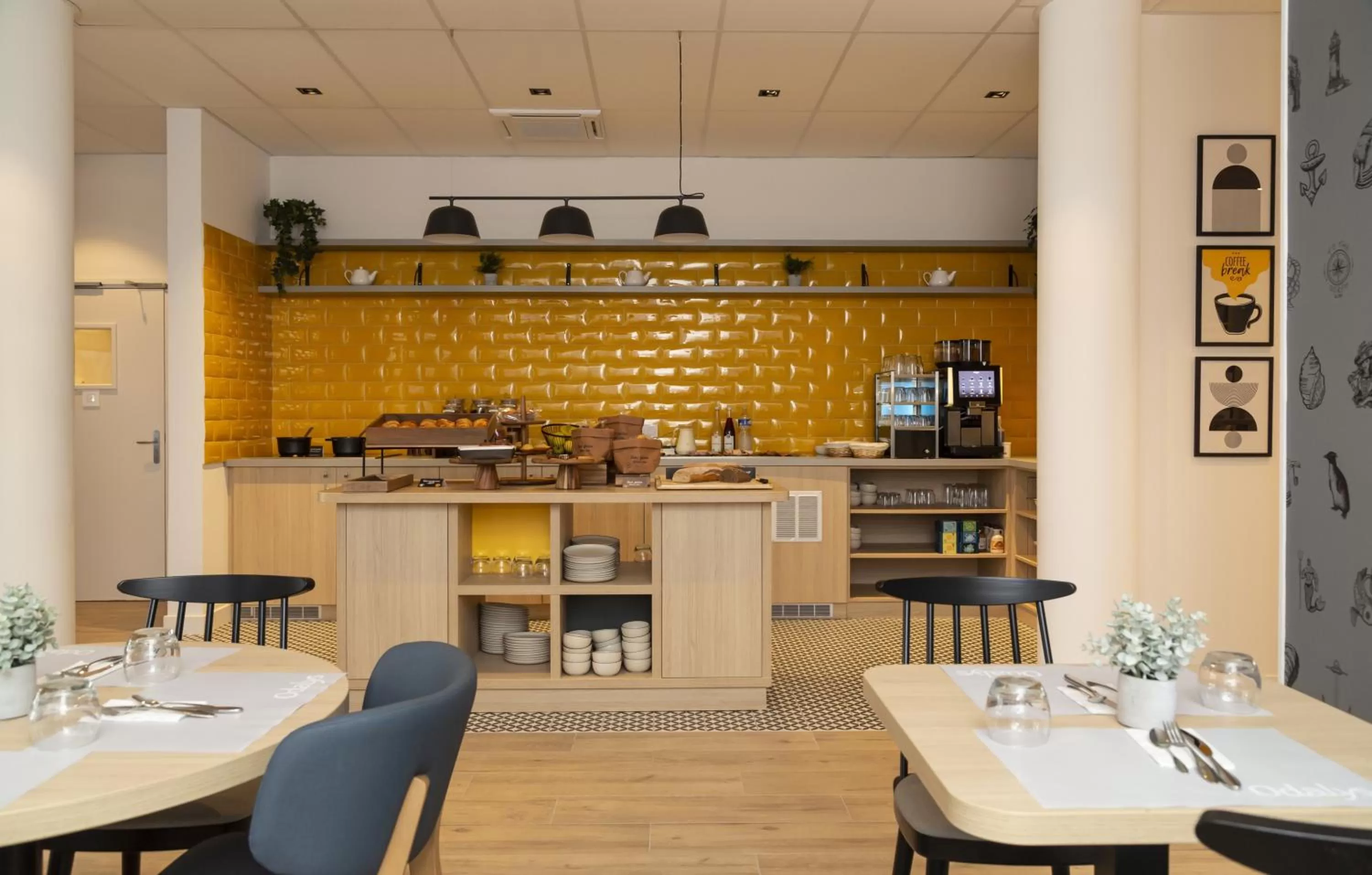 Buffet breakfast in Appart Hotel Odalys City Le Havre Centre Les Docks