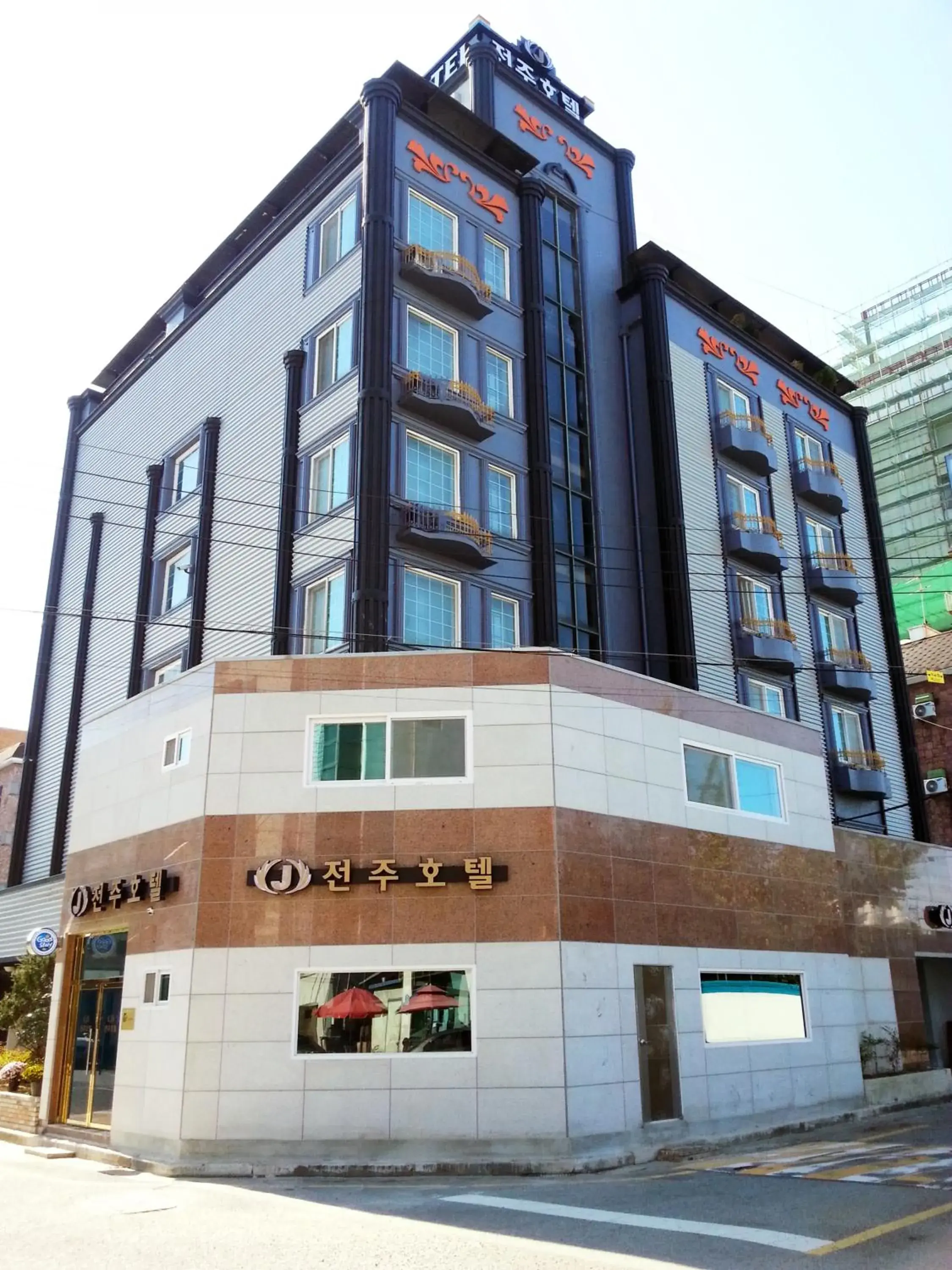 Property Building in Jeonju Hotel