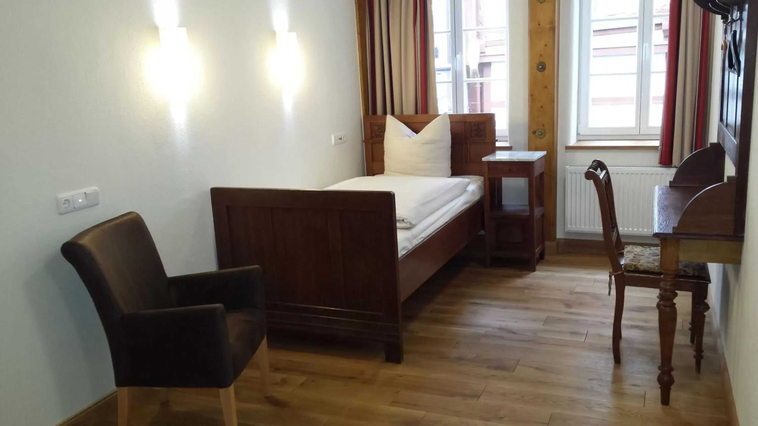 Single Room with Bathroom - single occupancy in Fachwerk-Hotel Eisenbart Single Room with Bathroom - single occupancy in Fachwerk-Hotel Eisenbart