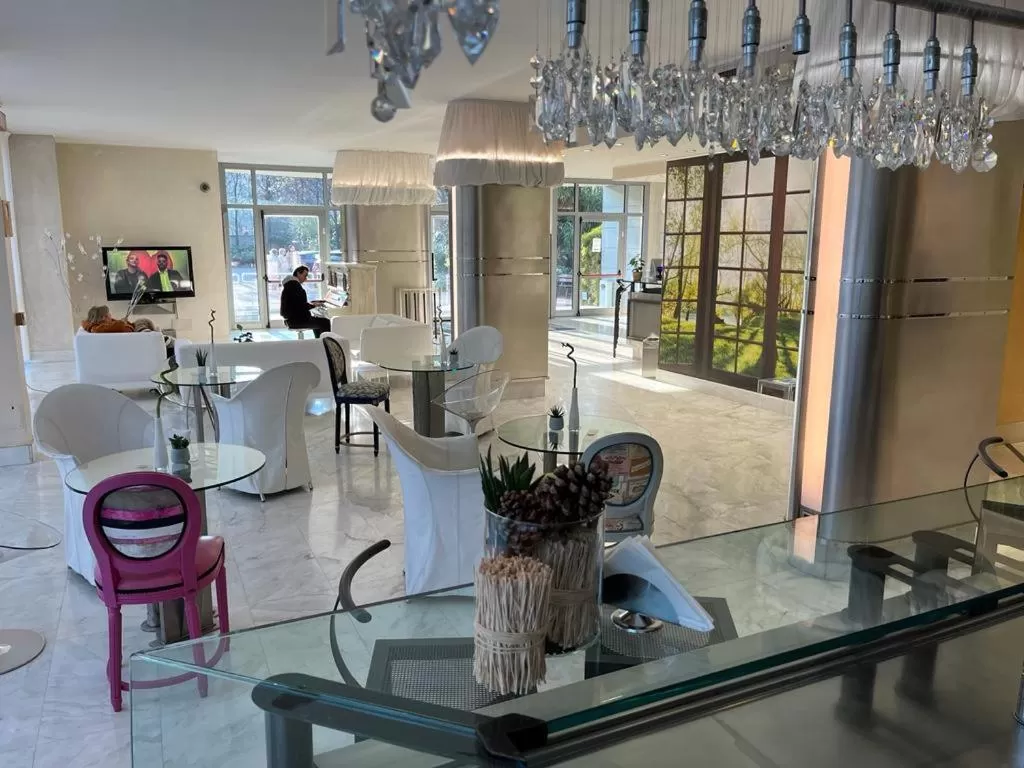 Lobby or reception in Hotel Sporting Brugherio