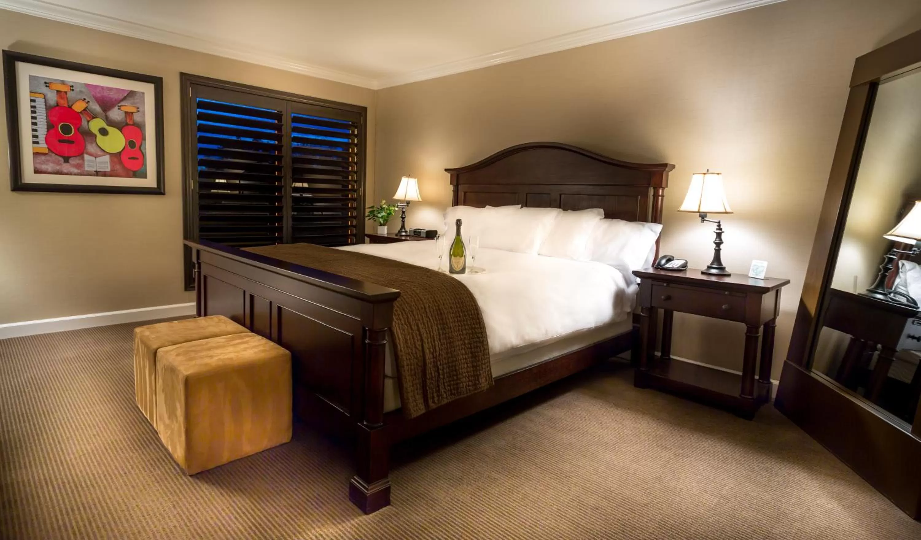 Bed in Cupertino Hotel