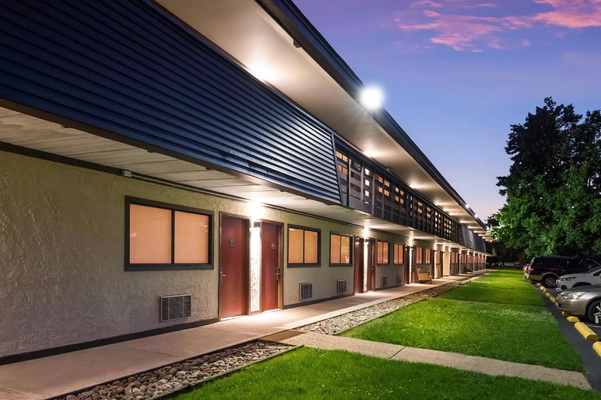 Property building in Red Roof Inn Philadelphia - Trevose