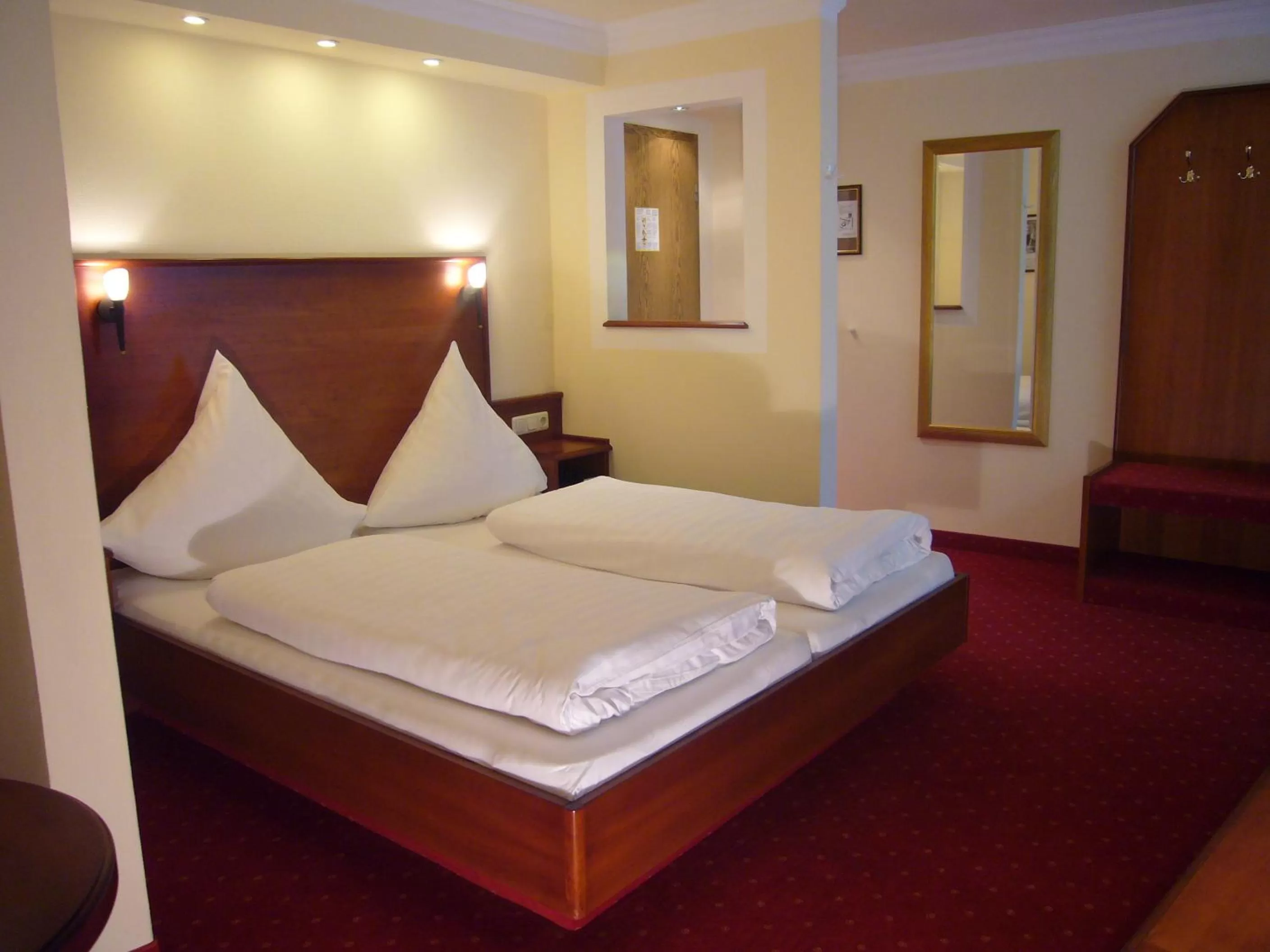 Bed in Klassik Hotel am Tor