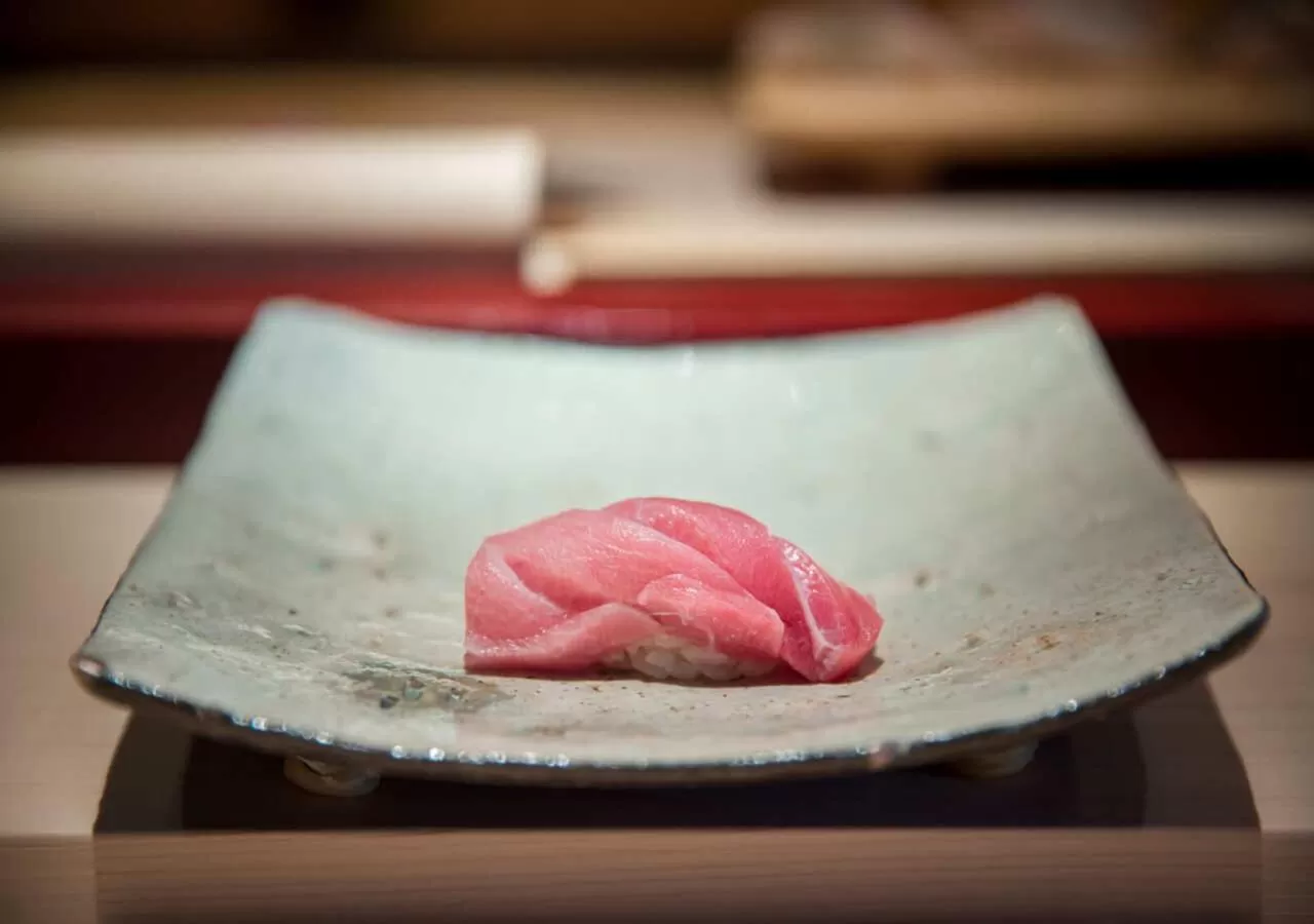 Restaurant/places to eat in Oriental Hotel