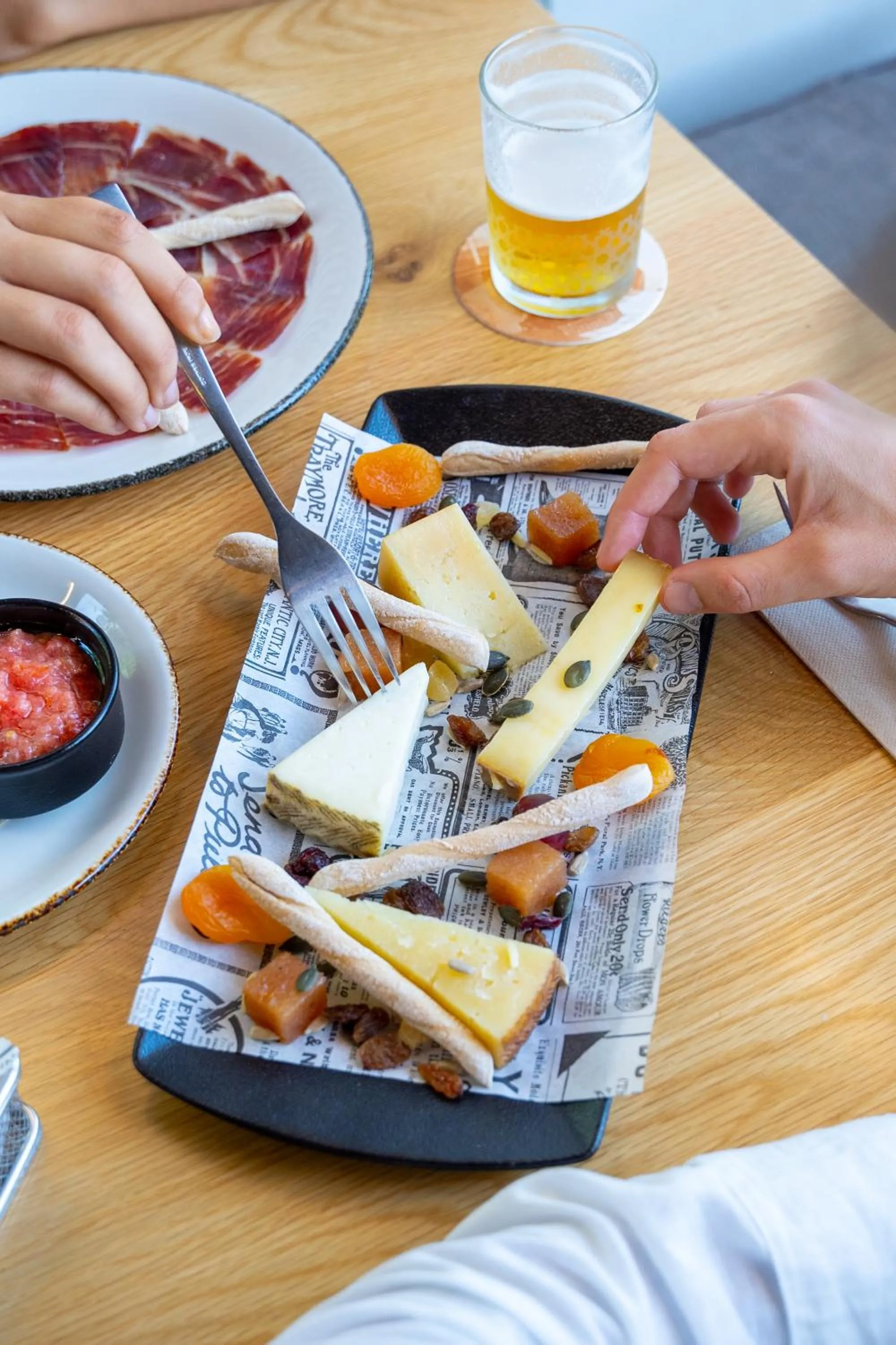 Dinner in Valenciaflats Ciudad de las Ciencias