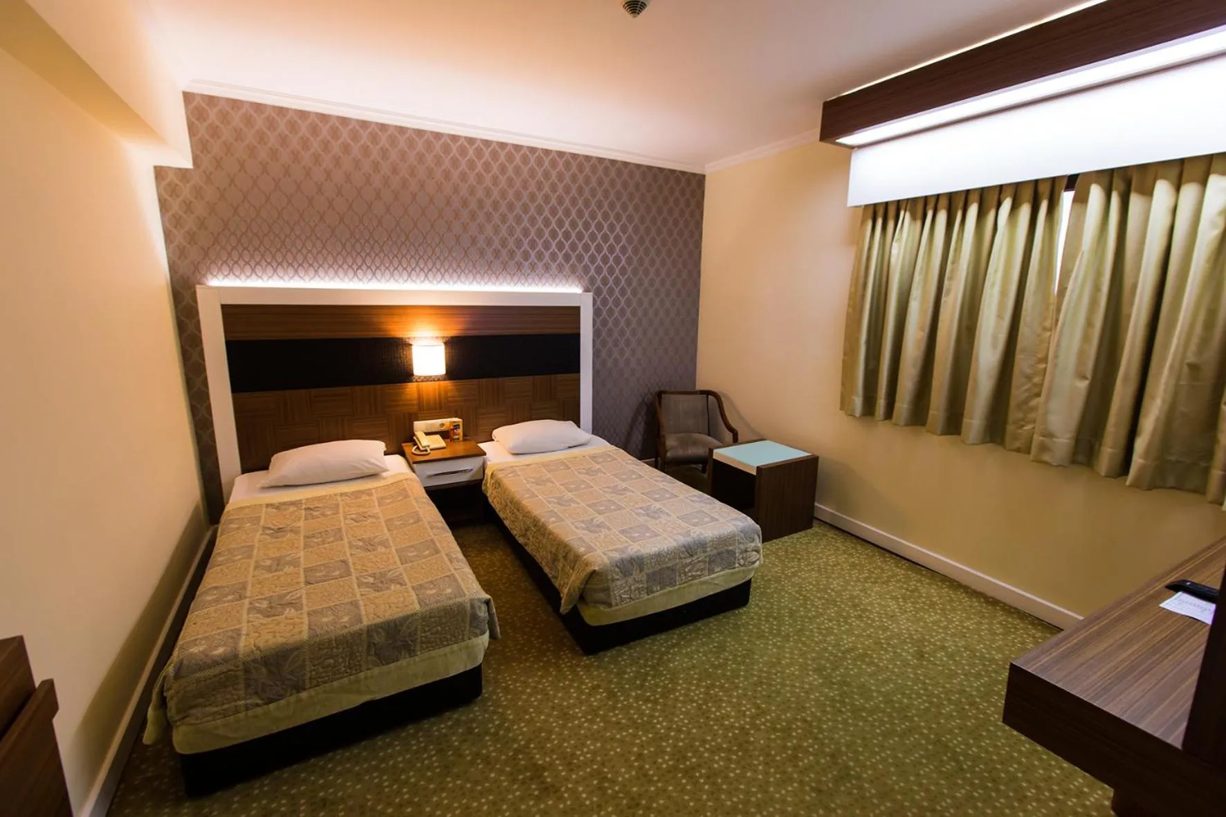 Photo of the whole room, Bed in Derici Hotel