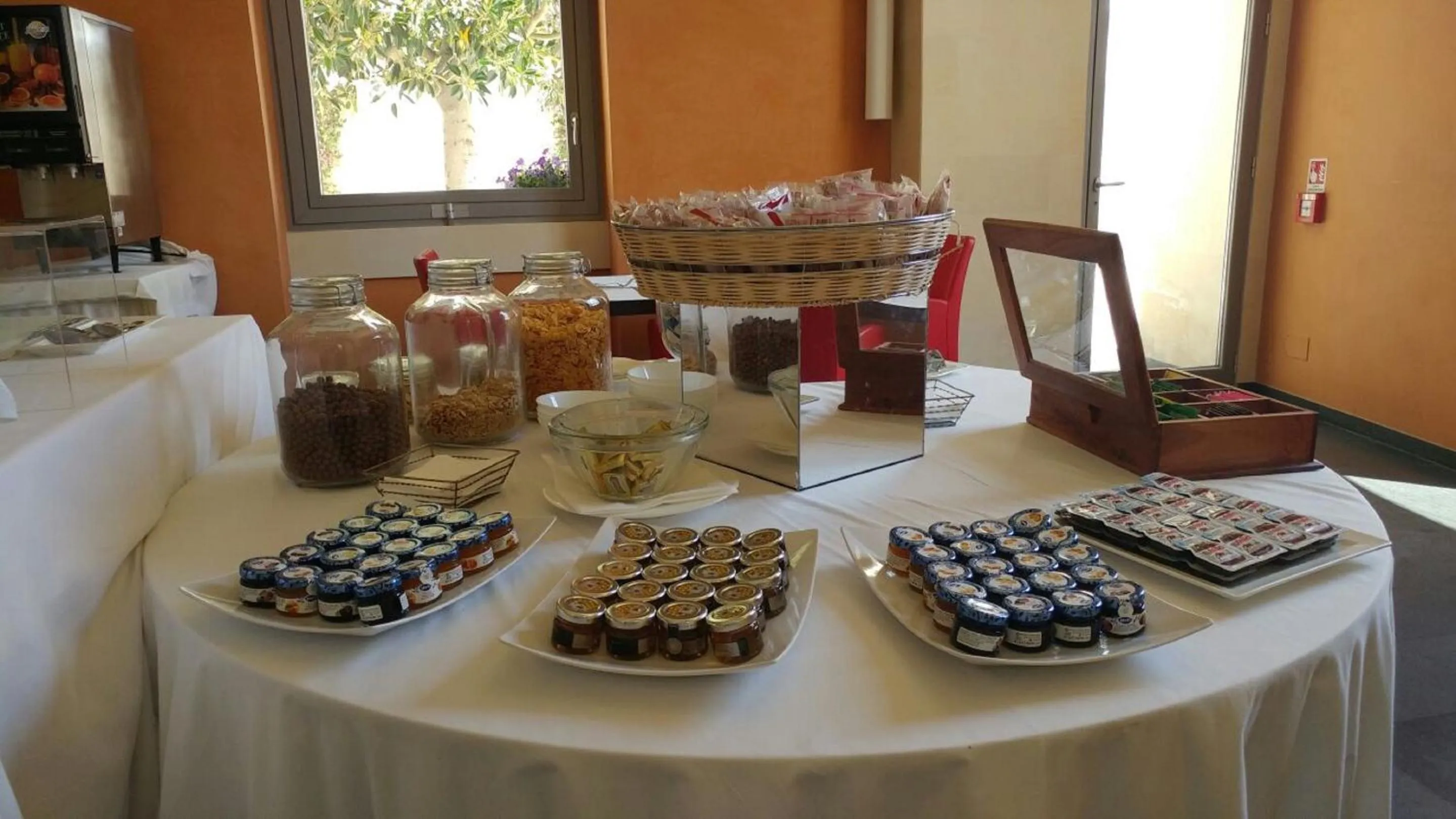 Breakfast in Arthotel & Park Lecce