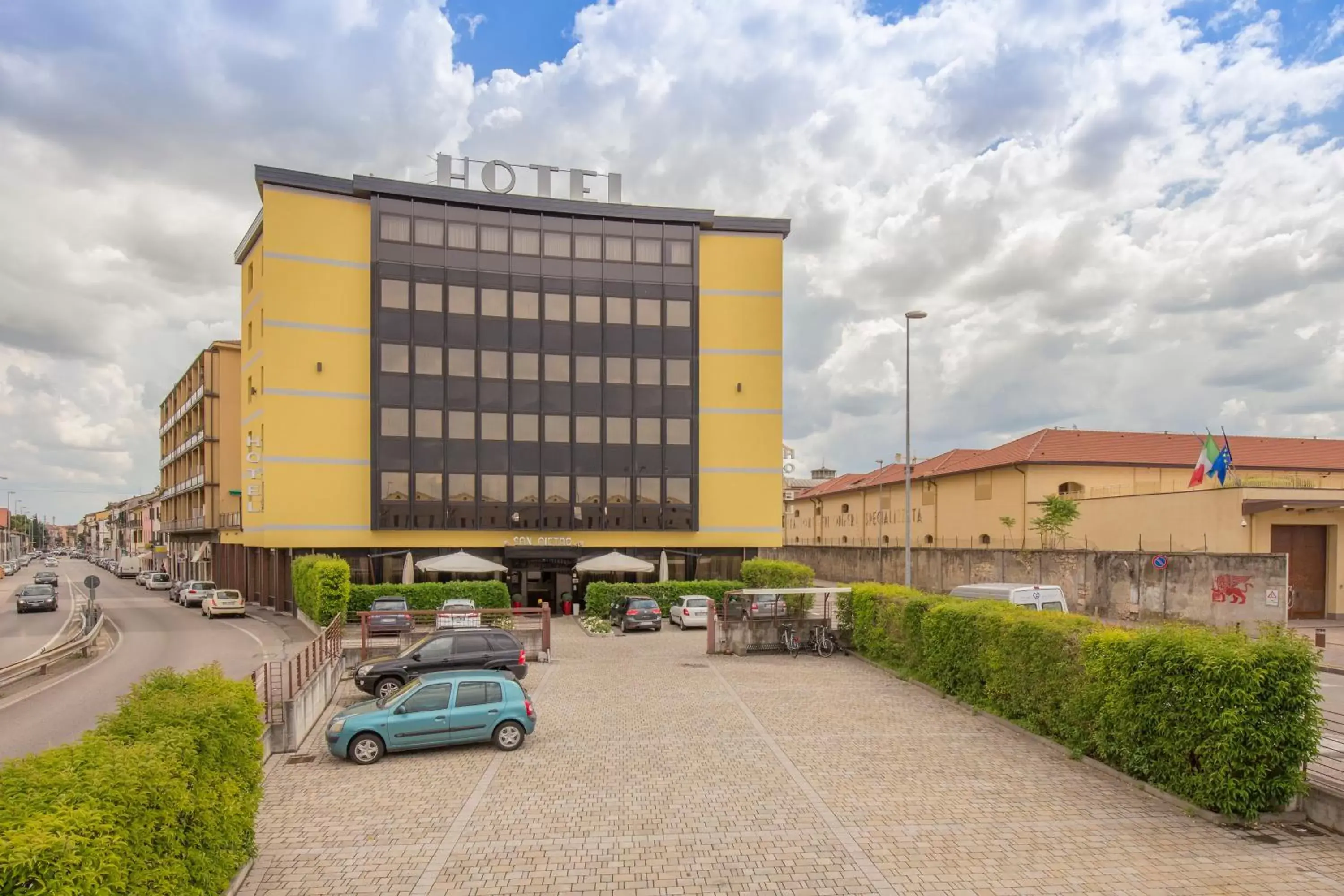 Parking, Property Building in Hotel San Pietro