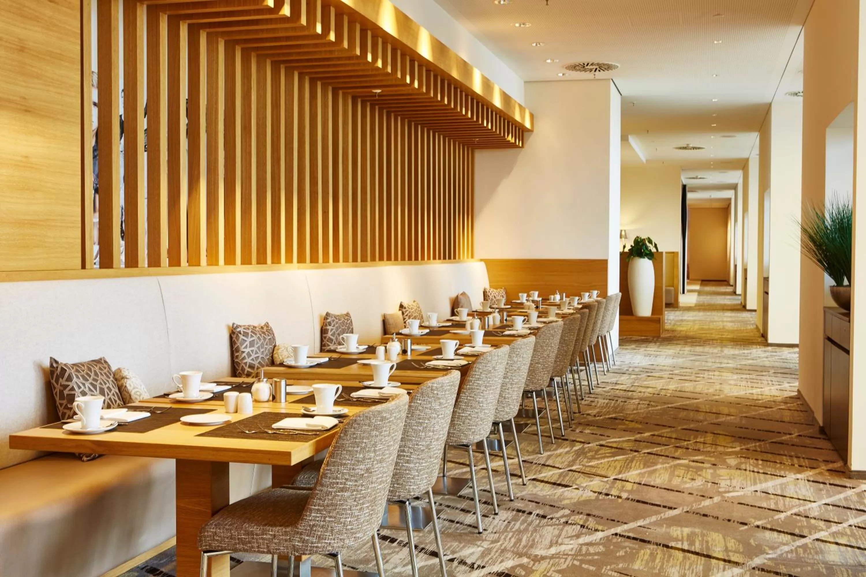 Restaurant/places to eat in Steigenberger Hotel Am Kanzleramt