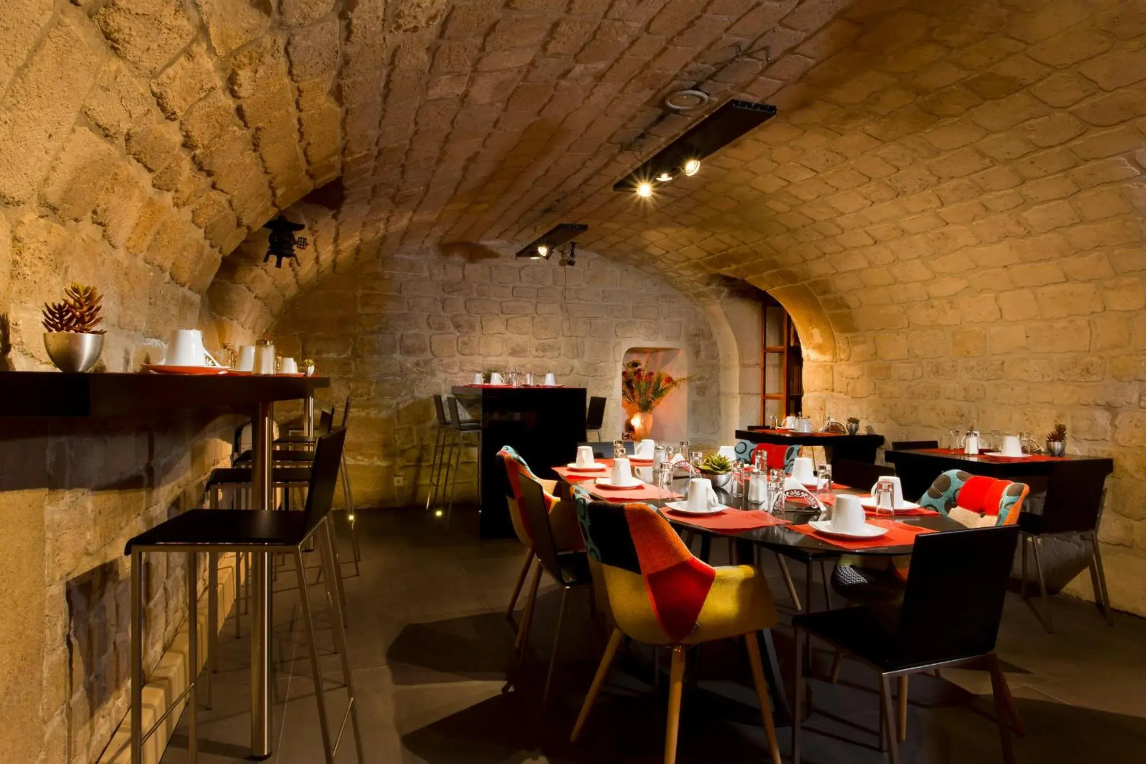 Restaurant/places to eat in Hôtel Elixir Restaurant/places to eat in Hôtel Elixir