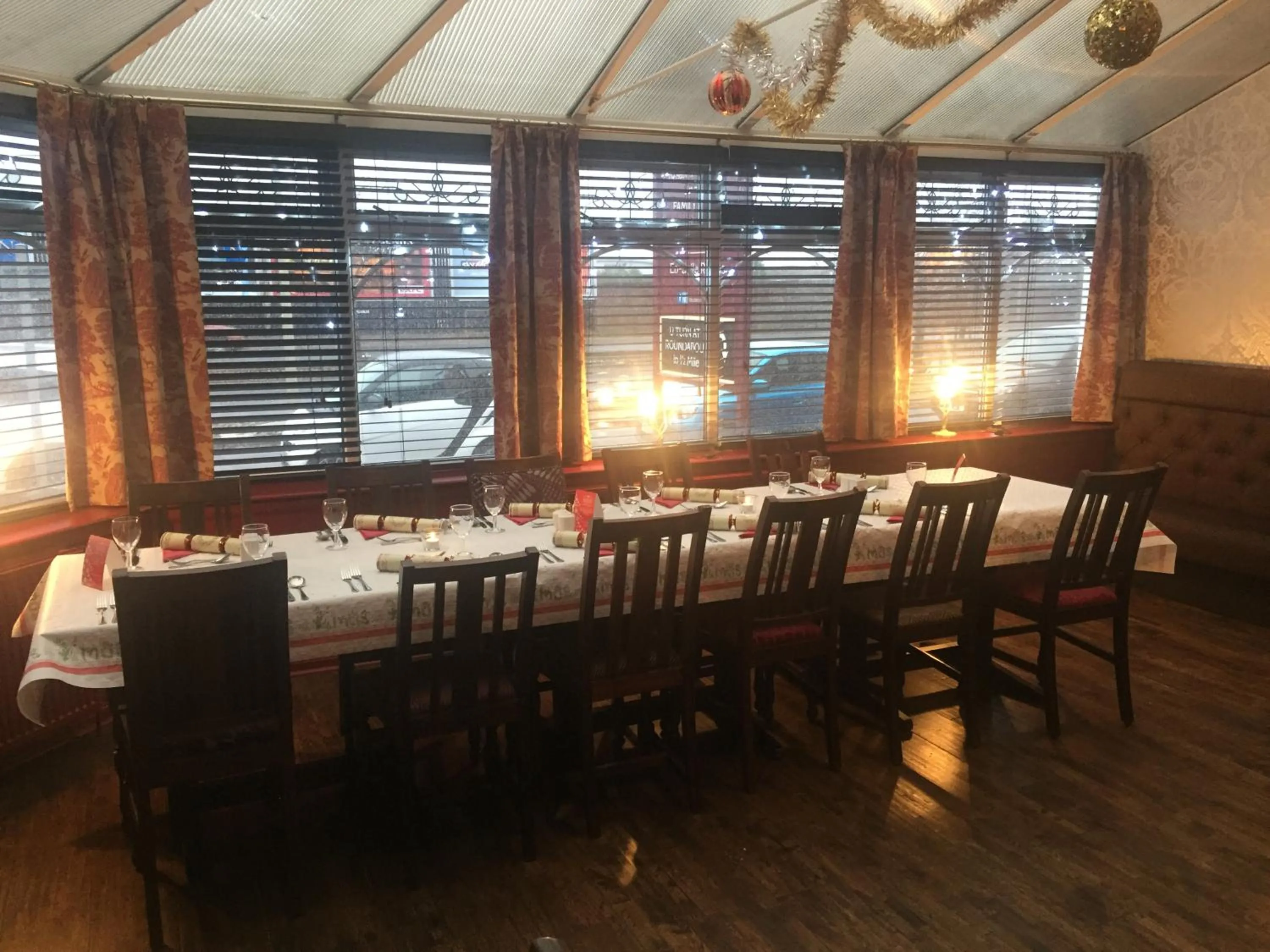 Food and drinks in Chieftain Hotel