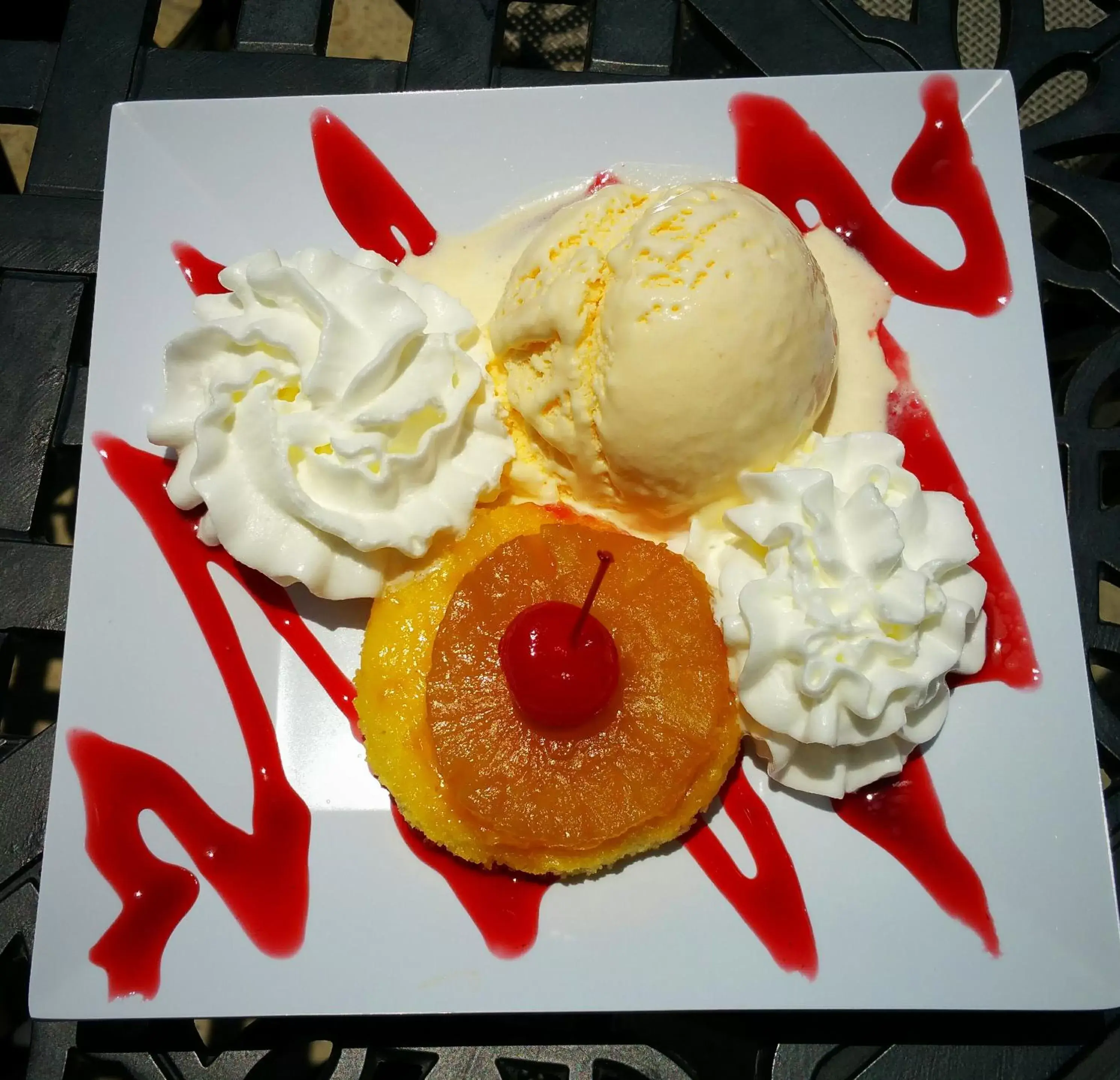 Lounge or bar in Dolphin Key Resort - Cape Coral Lounge or bar in Dolphin Key Resort - Cape Coral