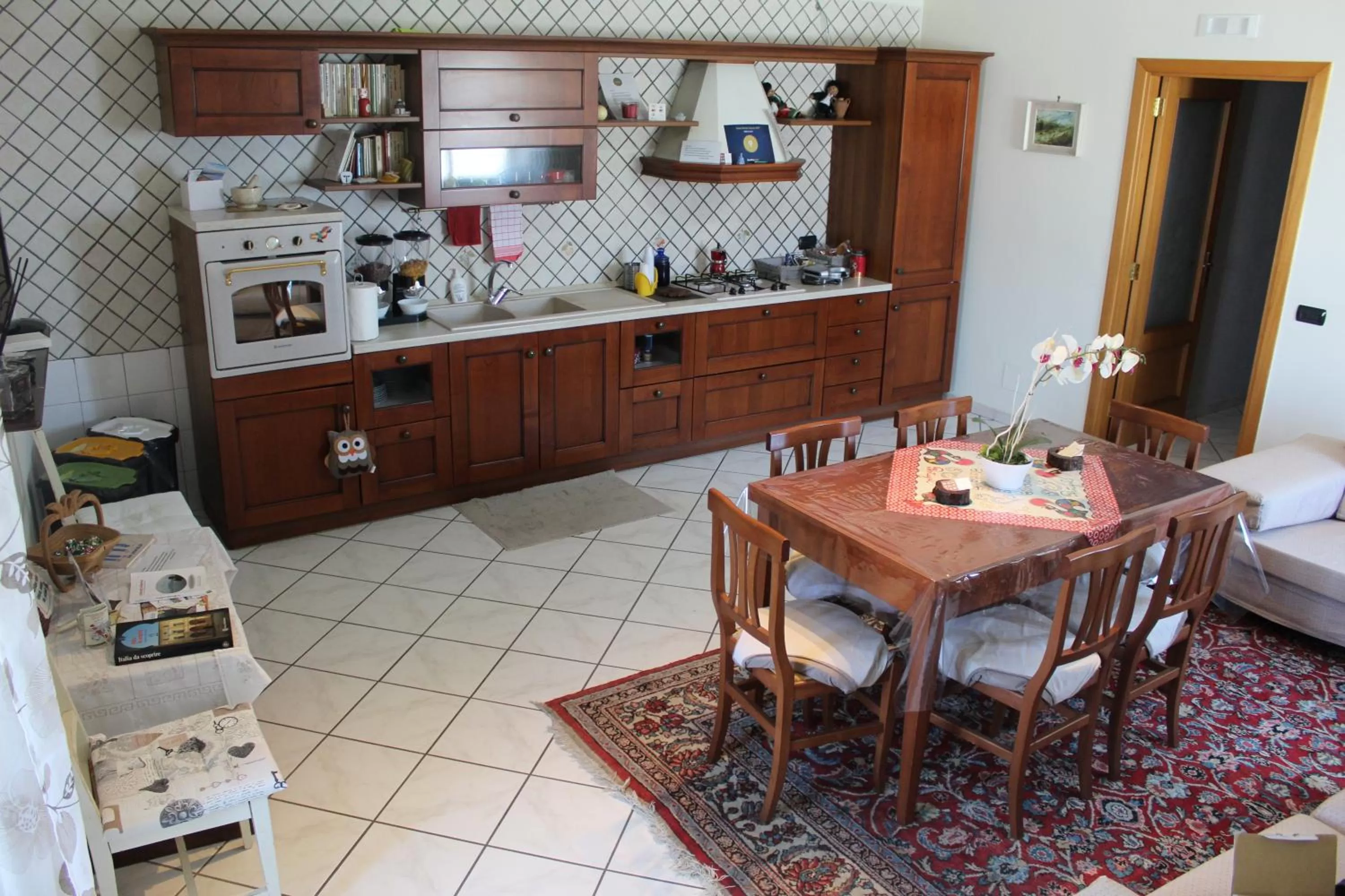 Kitchen or kitchenette, Kitchen/Kitchenette in B&B Eracle