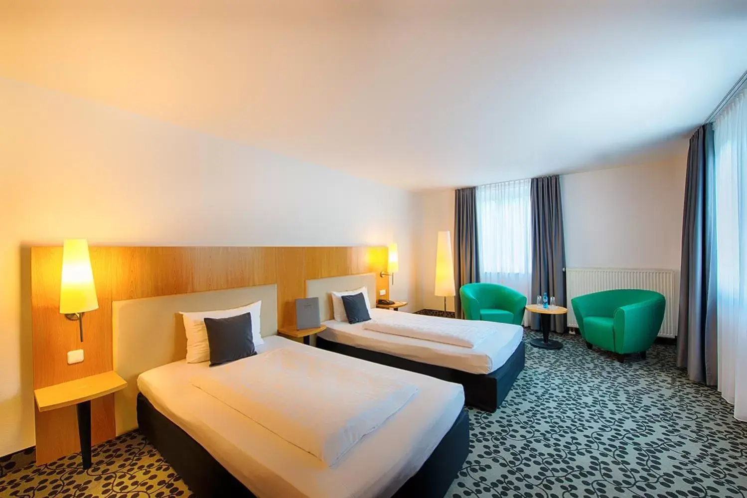 Bed in ACHAT Hotel Offenbach Plaza