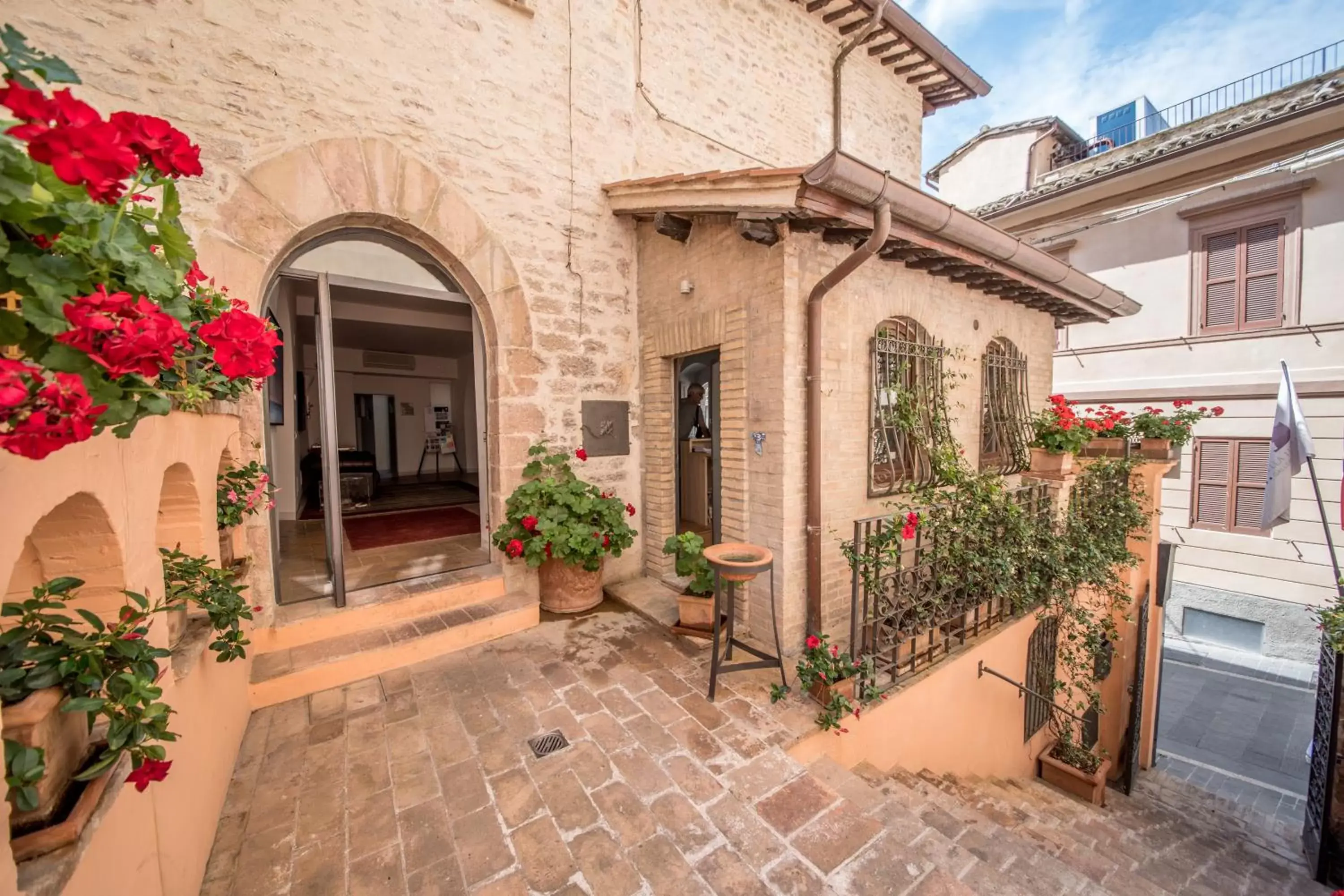 Facade/entrance, Property Building in Hotel Sorella Luna